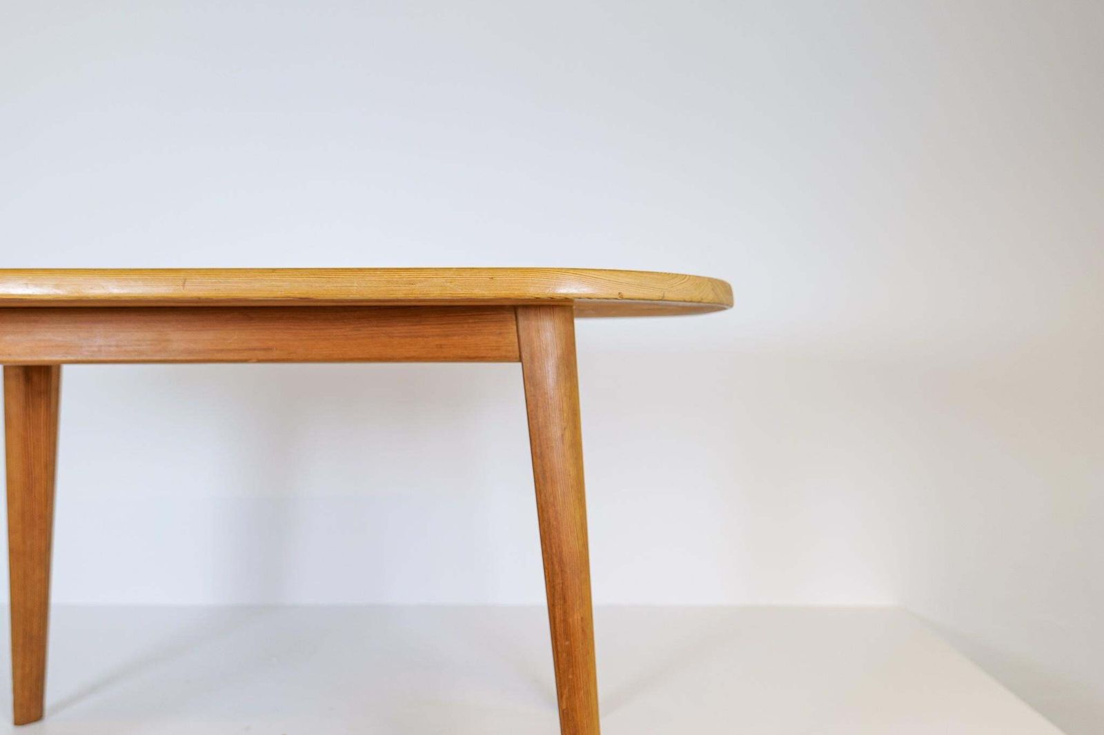 Midcentury Pine Coffee Table By Carl Malmsten, Sweden, 1940s photo vintage