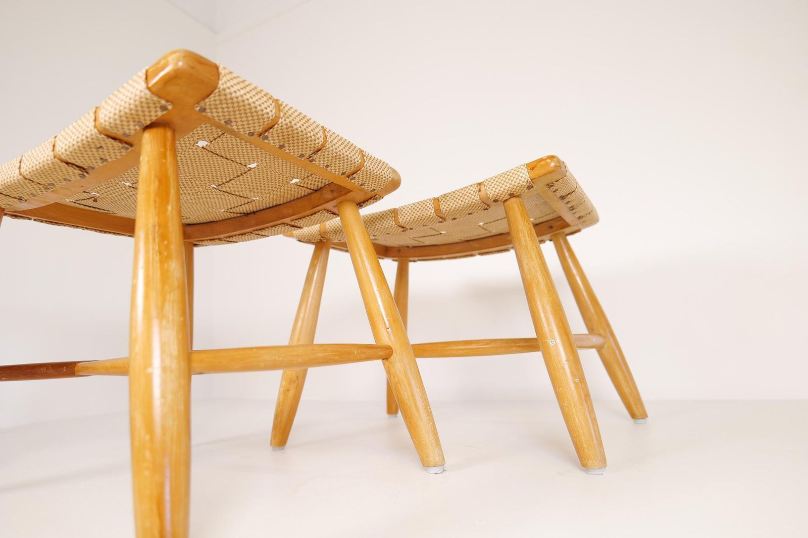 photo vintage Midcentury Pair Of Swedish Stools In Lacquered Birch, 1960s
