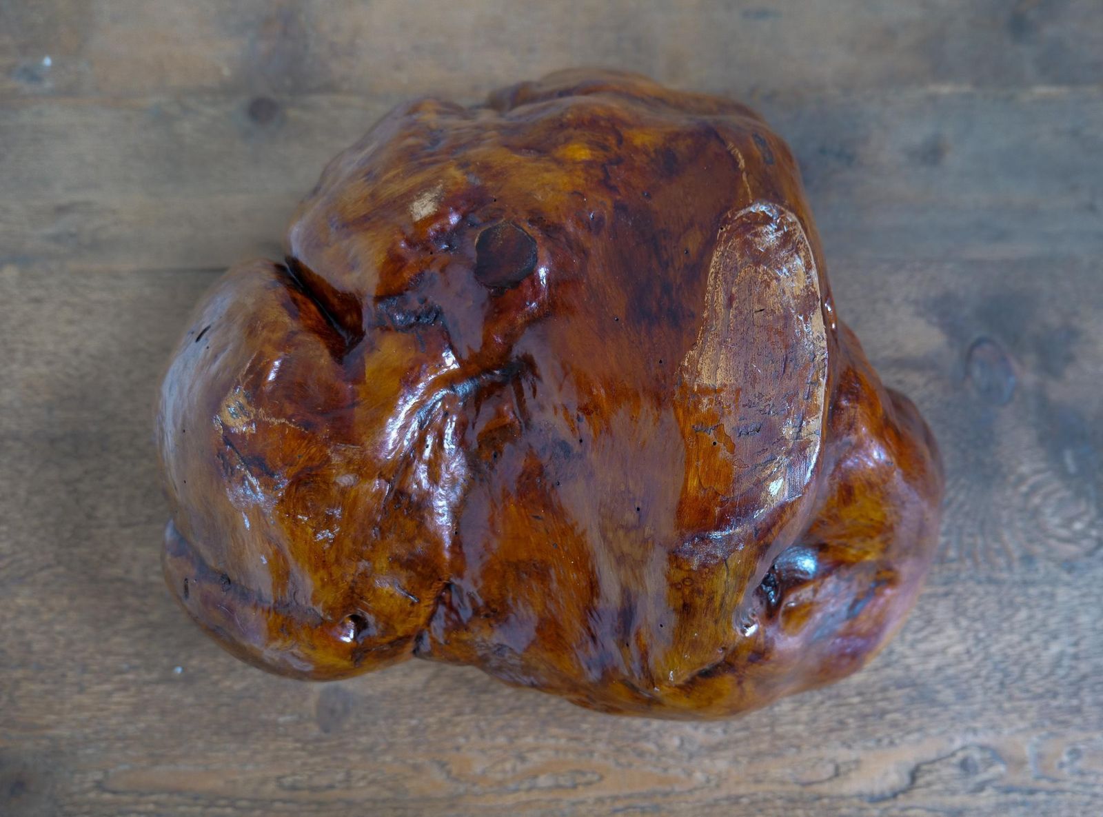 photo vinterior Swedish Folk Art Very Large Organic Burl Curly Dark Grain Birch Bowl, Circa 1960s