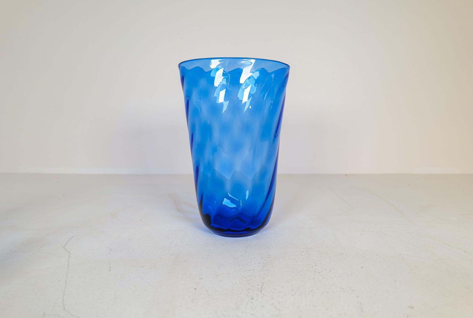 Art Deco Set Of 6 Glass Sculptured Handcrafted Vases Reijmyre, Sweden, 1930s photo vinterior