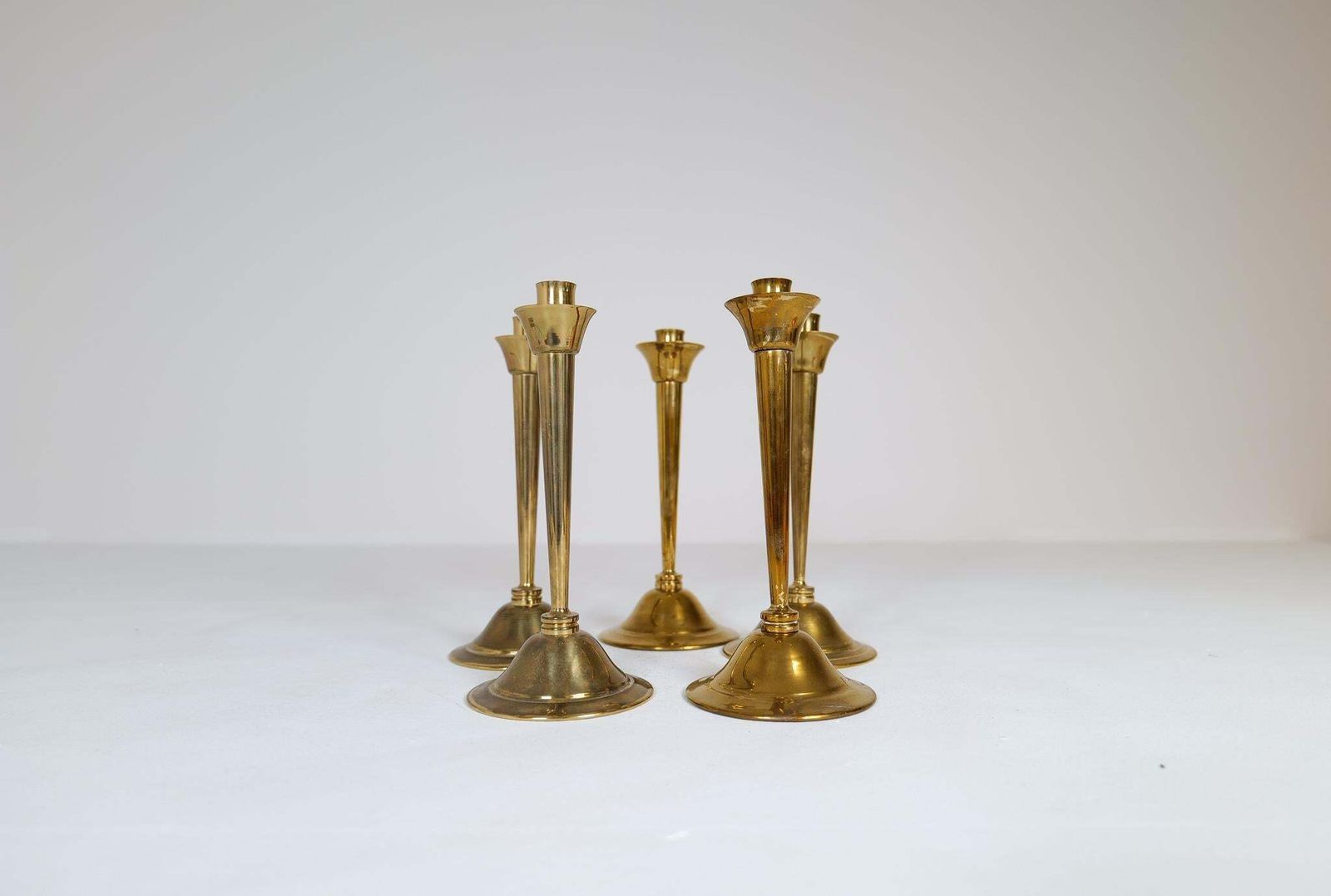 Midcentury Set Of 5 Candlesticks In Brass By Lars Holmström Arvika, Sweden photo vinterior