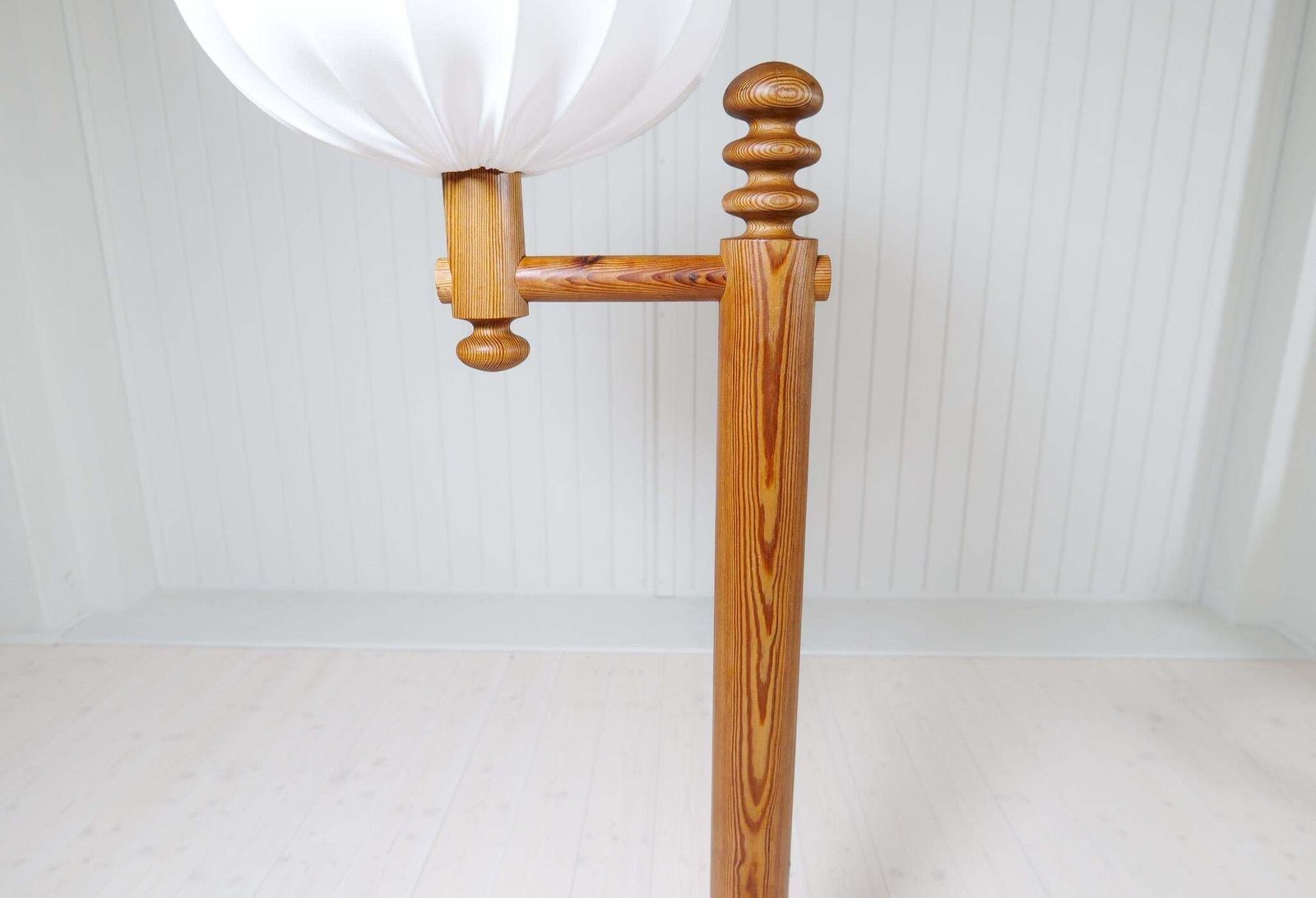 Scandinavian Modern Sculptural Floor Lamp In Pine Uno Kristiansson, Sweden 1970s photo buy
