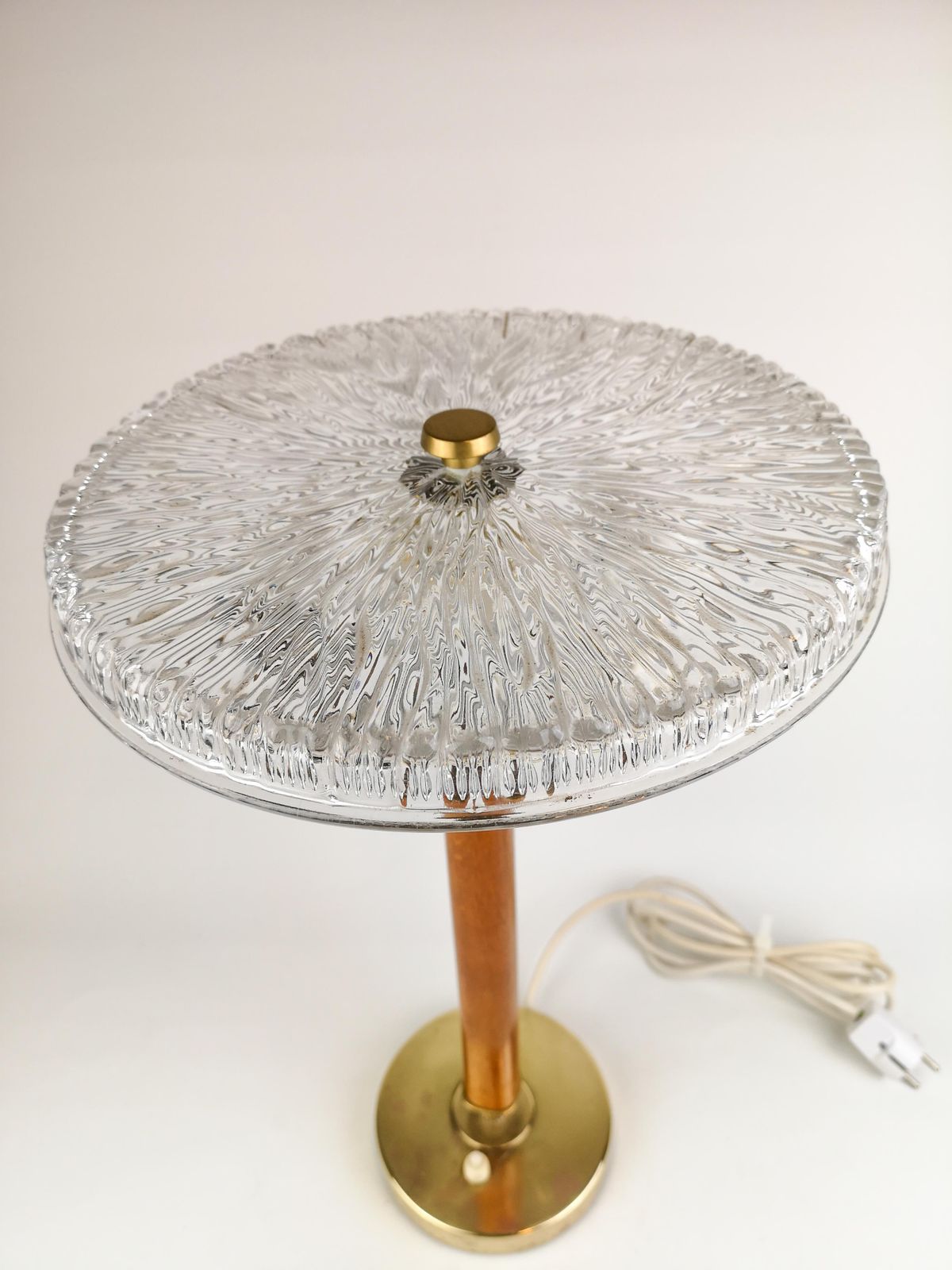 photo vinterior Swedish Midcentury Table Lamp In Brass, Crystal And Wood By Boréns