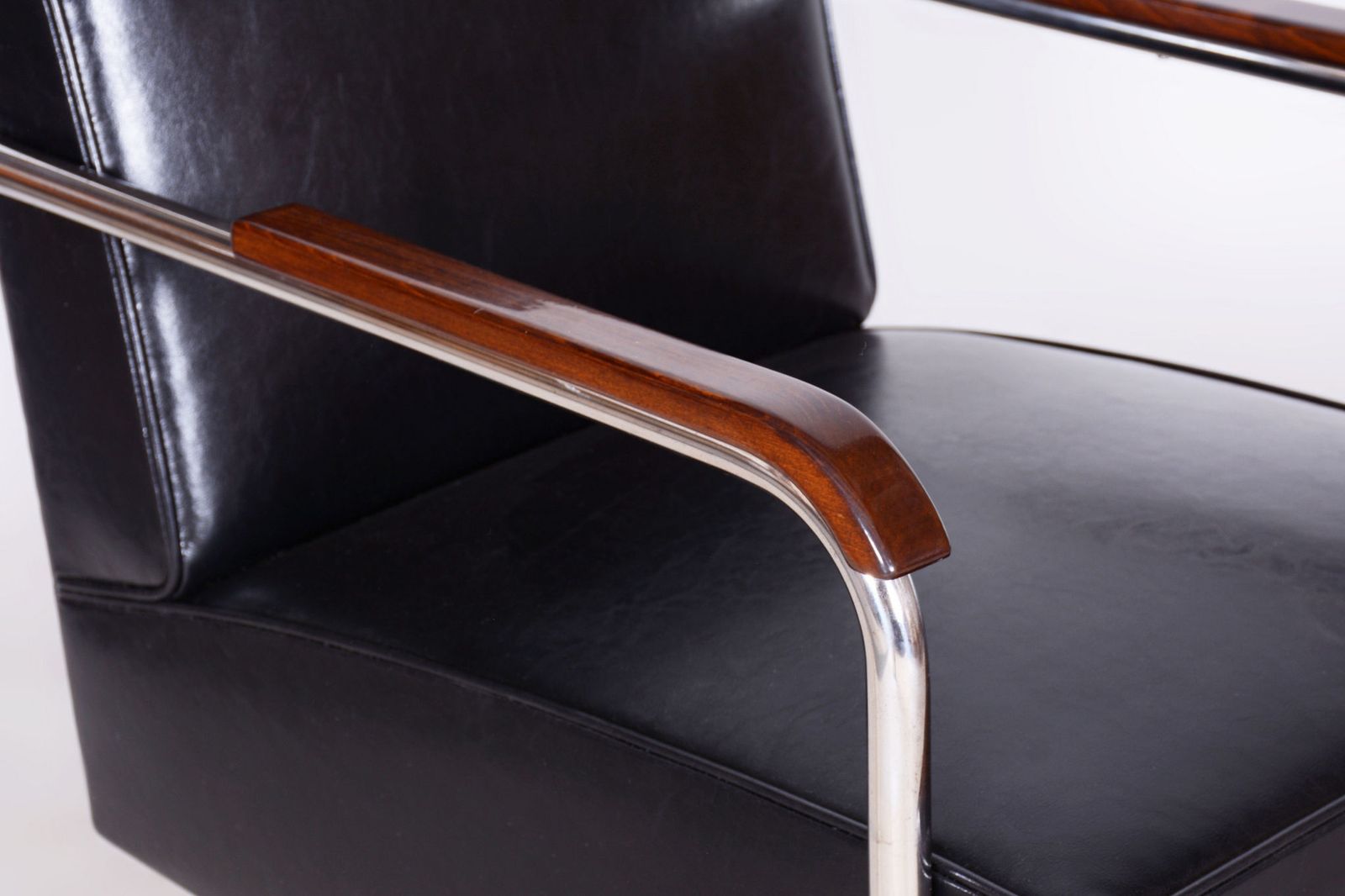 Pair Of Restored Bauhaus Armchairs, By Mücke Melder, Leather, Czech, 1930s photo vinterior