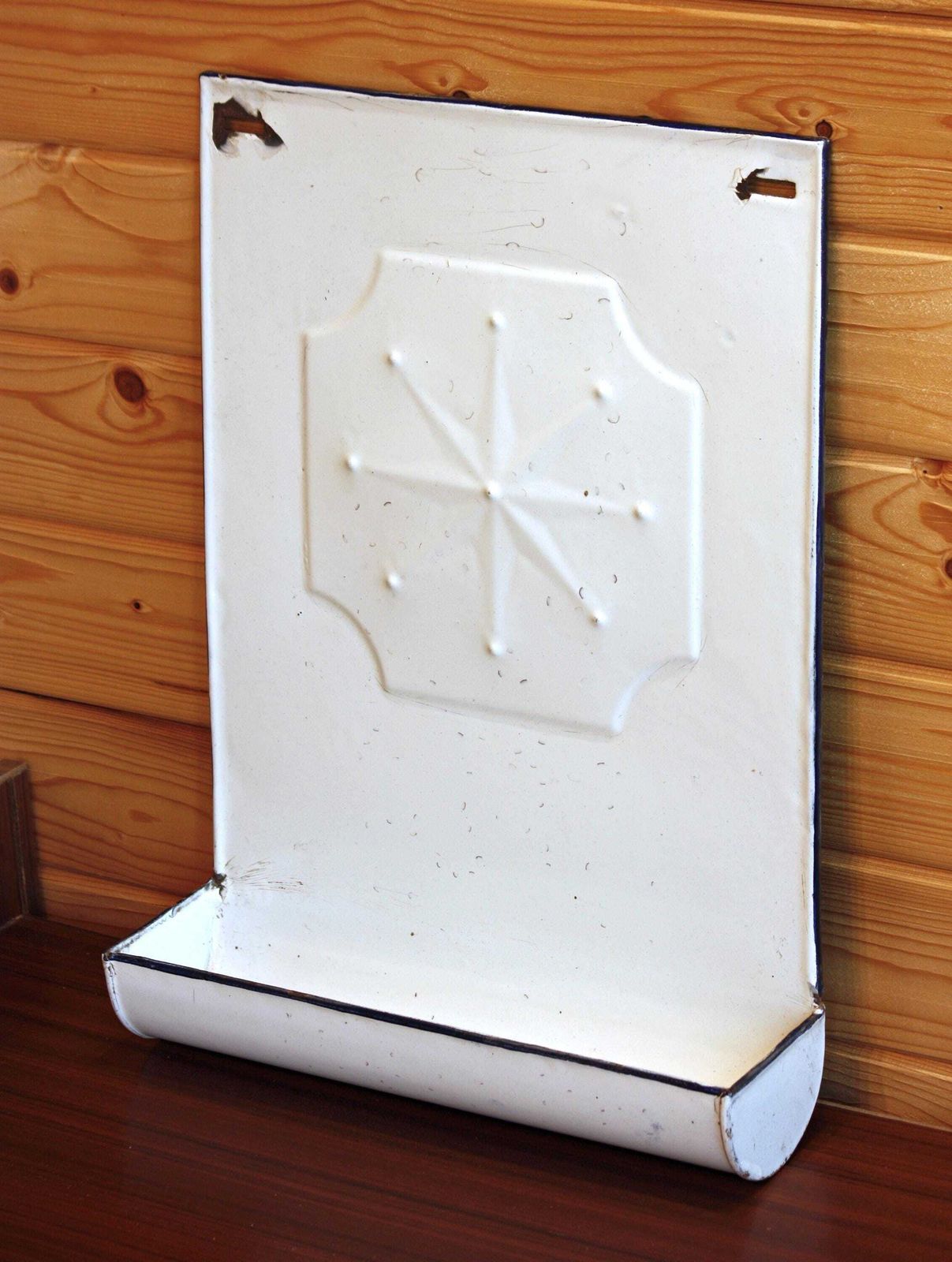 Vintage French Enamel Kitchen Rack   52cm White Enamel Kitchen Utensil Holder Drip Tray Kitchen Rail Off The Wall Clocks