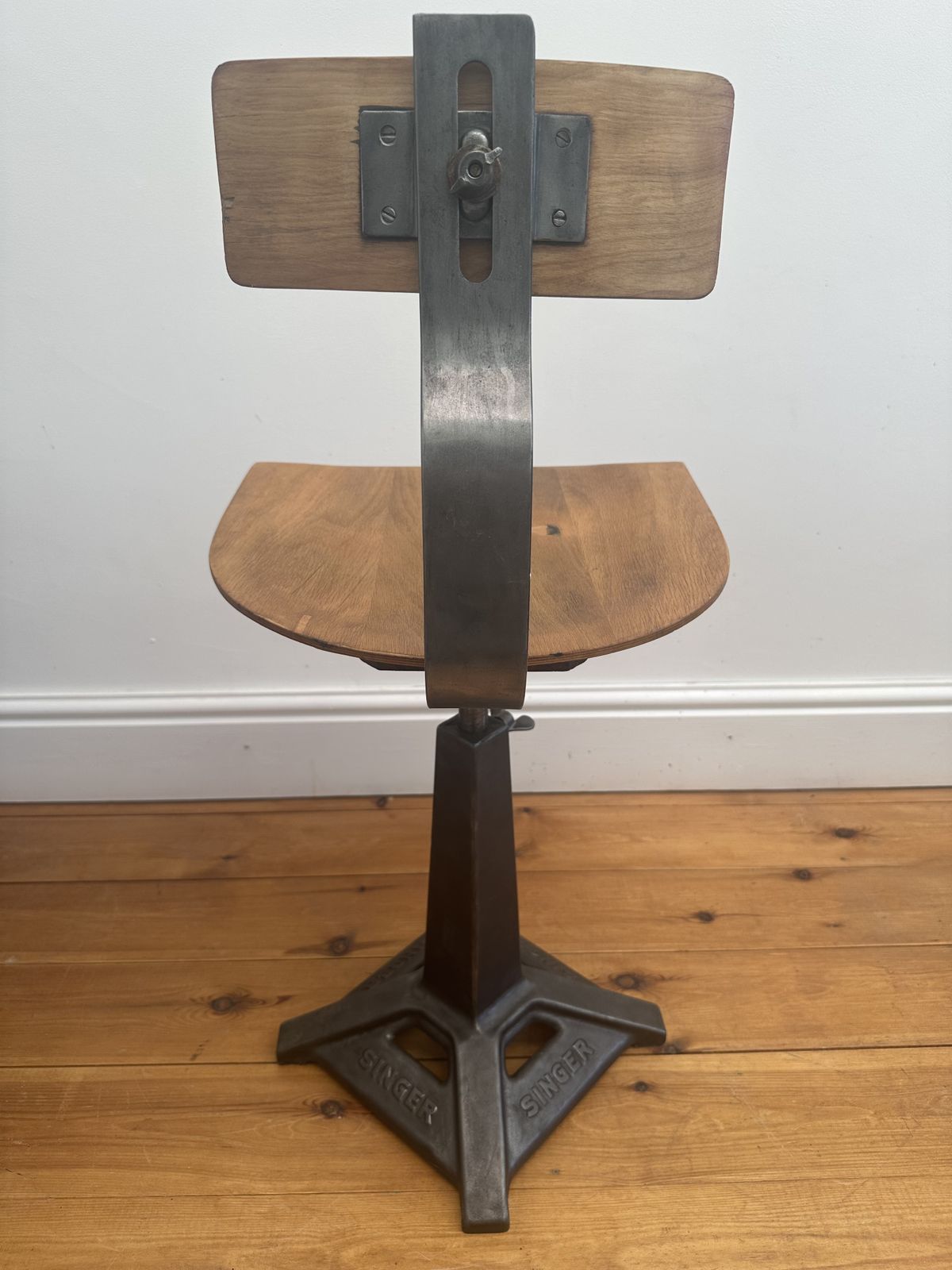 Furniture Set Of 6 Newly Refurbished Singer Sewing Machinist Chairs photo