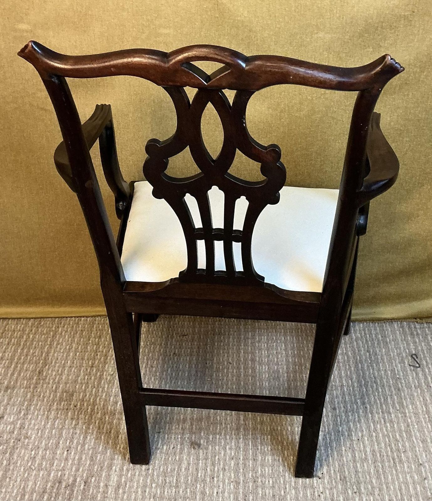 Georgian Style Mahogany Armchair photo vinterior
