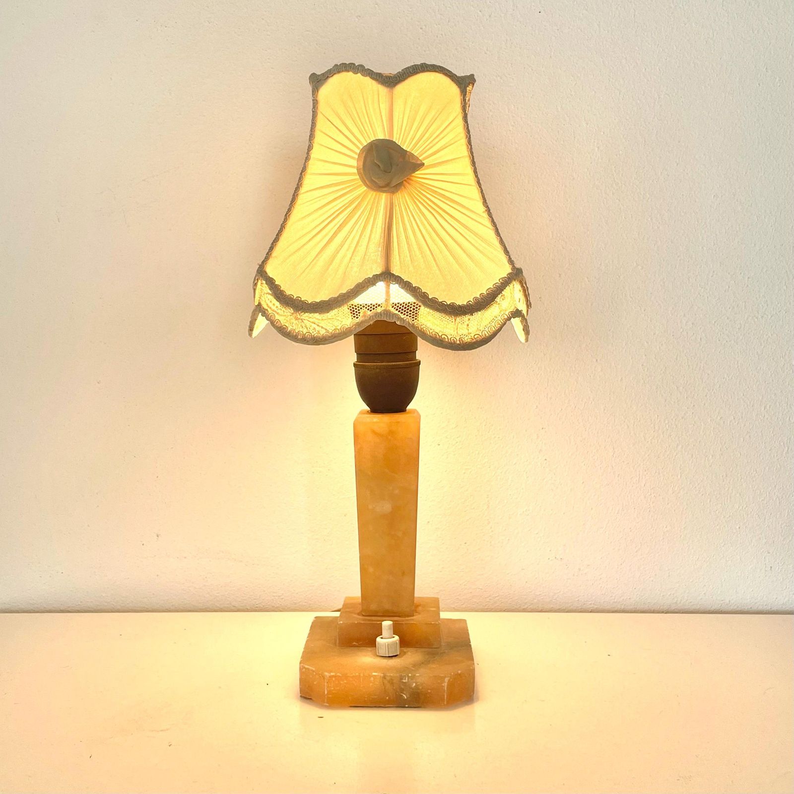 Gorgeous Vintage Danish Red Alabaster Art Deco Table Lamp With Elegant Details And Fabric Shade With Decoration And Lace