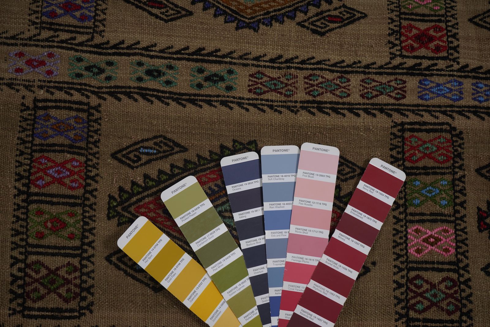 Textiles 1960s Turkish Wool Jajim Kilim Rug 5'7'' X 7'7' photo