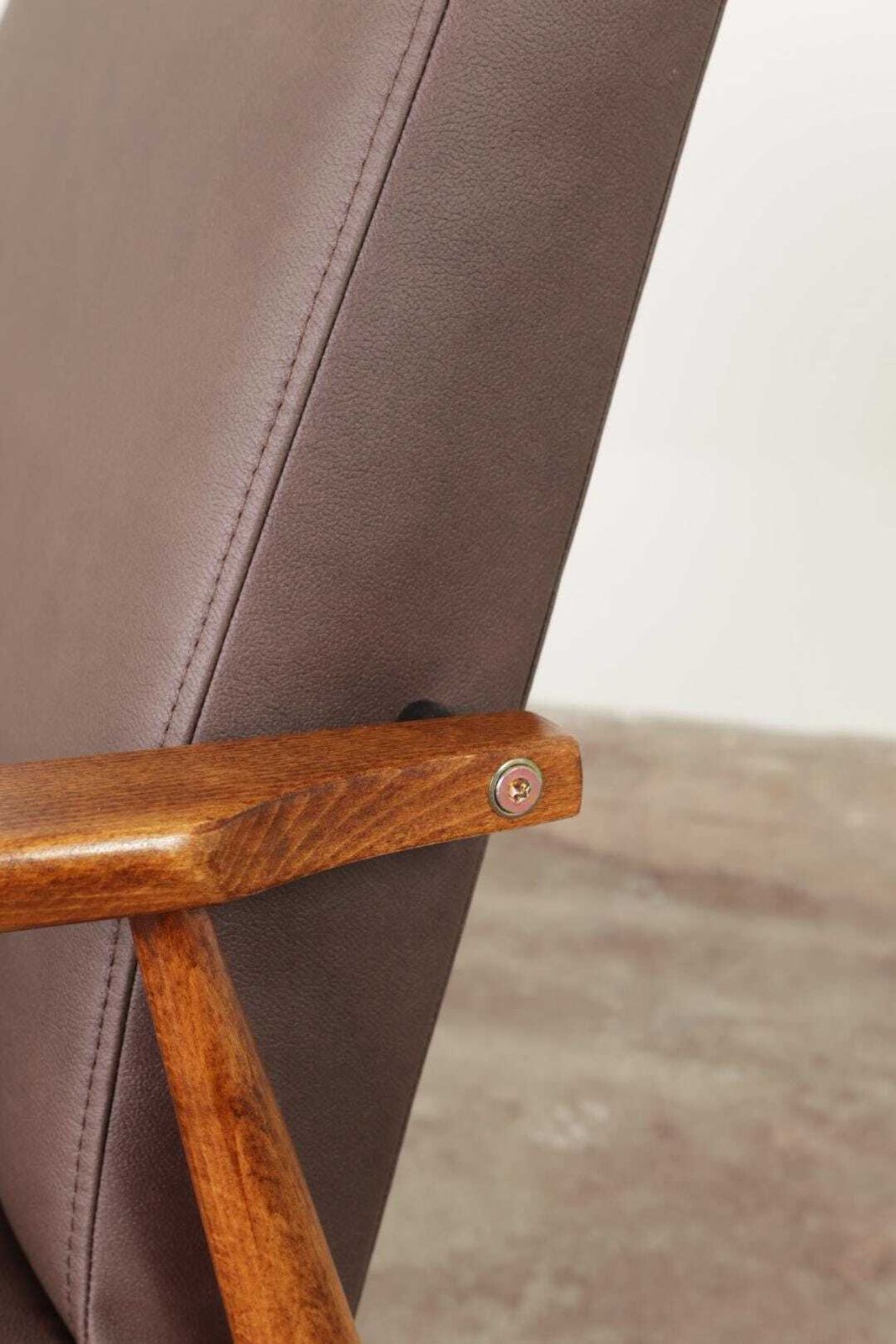 Scandinavian Lounge Chair Vege Leather Venge Classic Design Walnut Color Wood photo vintage