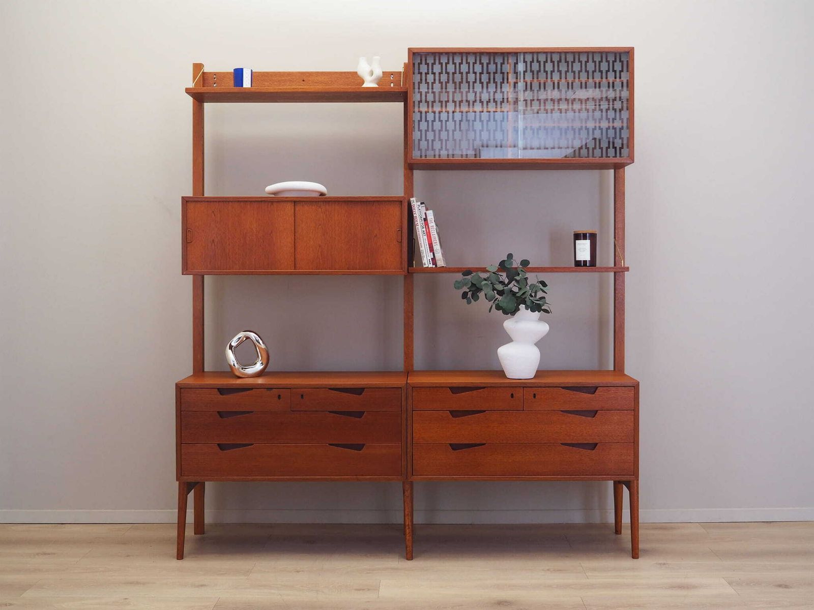 Teak Wall Unit, Norwegian Design, 1960s, Designer: Kjell Riise, Production: Brødrene Jåtog photo furniture