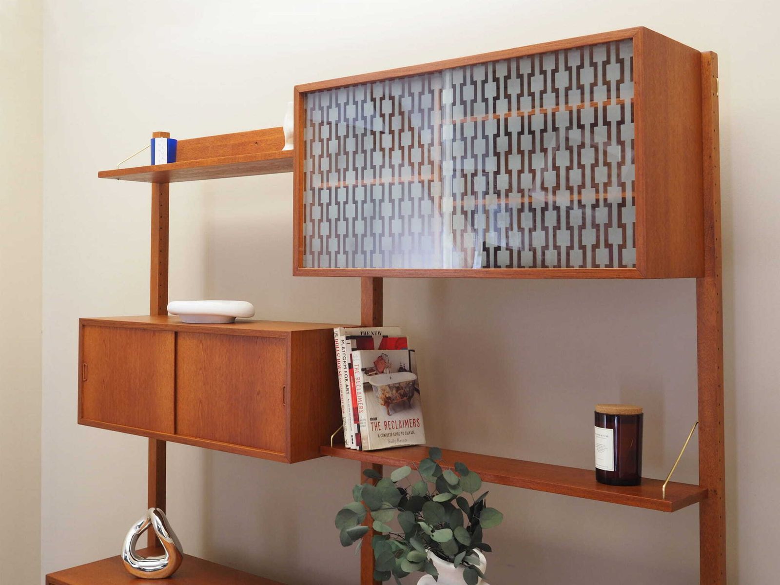 Teak Wall Unit, Norwegian Design, 1960s, Designer: Kjell Riise, Production: Brødrene Jåtog photo vinterior