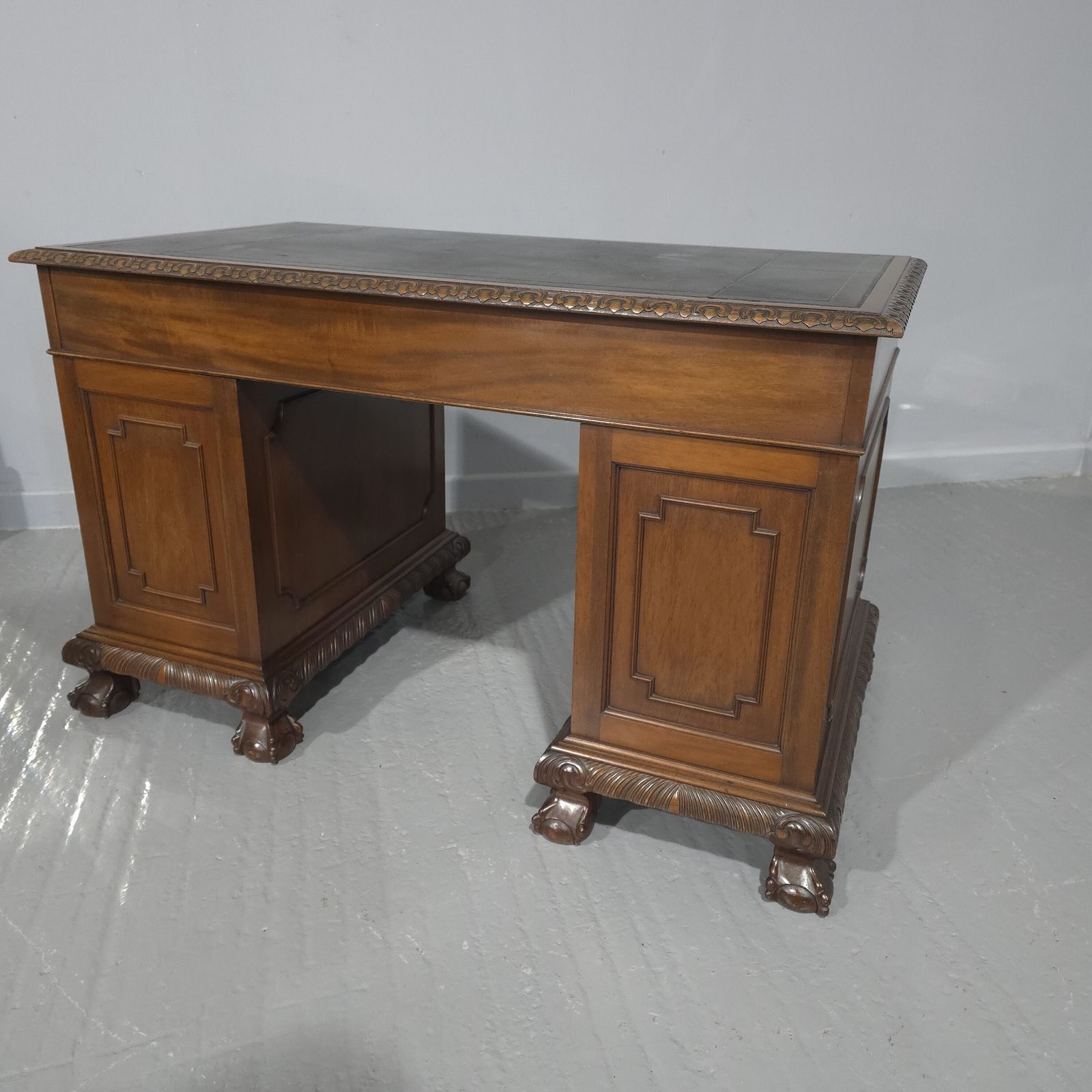 Fabulous Mahogany Pedestal Desk photo Furniture