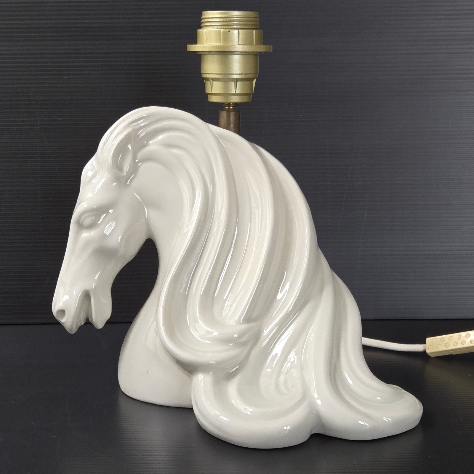 Vintage 1970s White Ceramic Horse & Mane Table Lamp 70s Retro