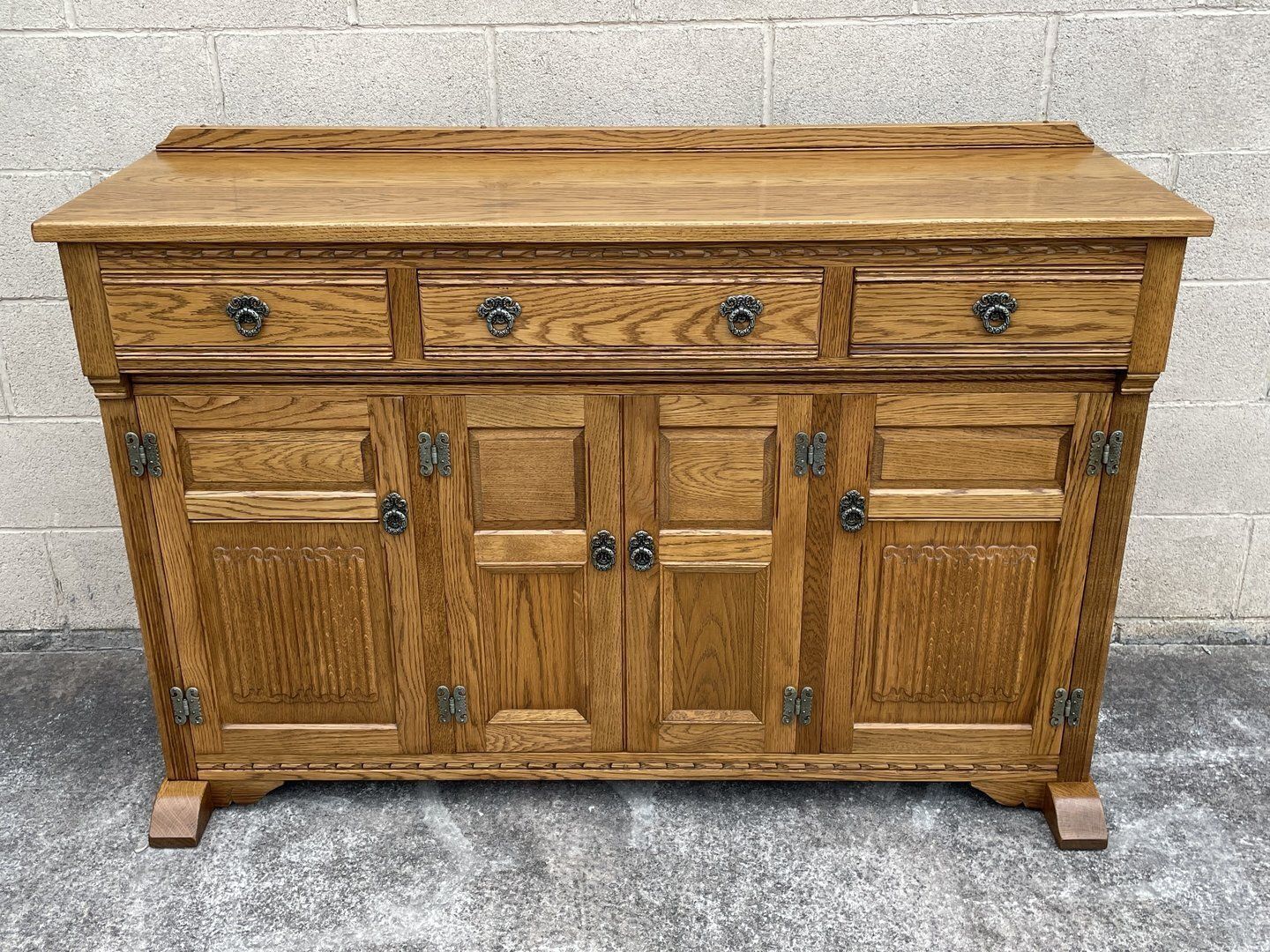 photo vinterior A Wood Brothers Old Charm Vintage Carved Oak Sideboard / Dresser Base