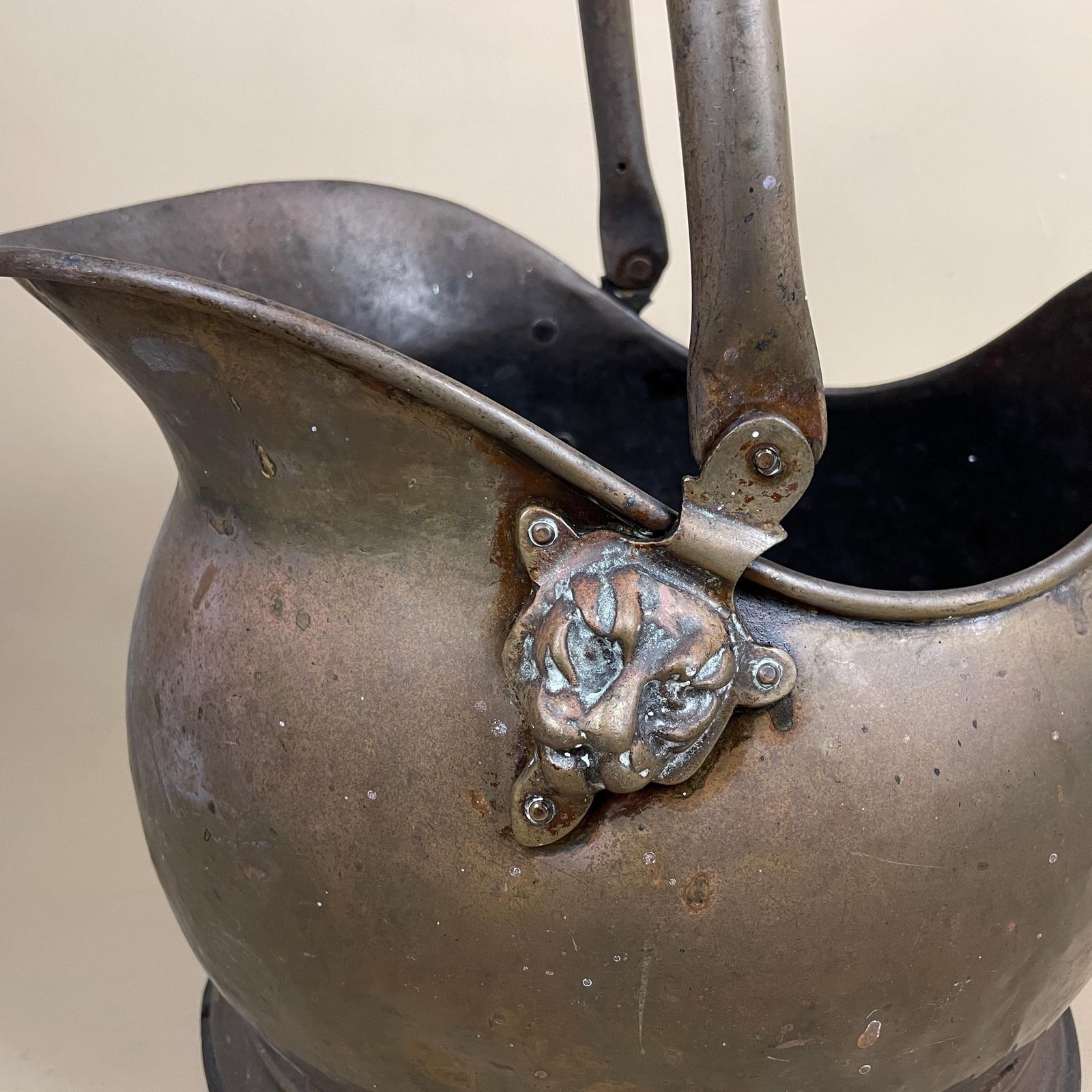 Antique Metal Gold Brass Coal Bucket Handle Fireside Fire Side Scuttle Log Helmet Farmhouse Cottage Aged Patina Vintage Fireplace Logs photo Home Fixtures