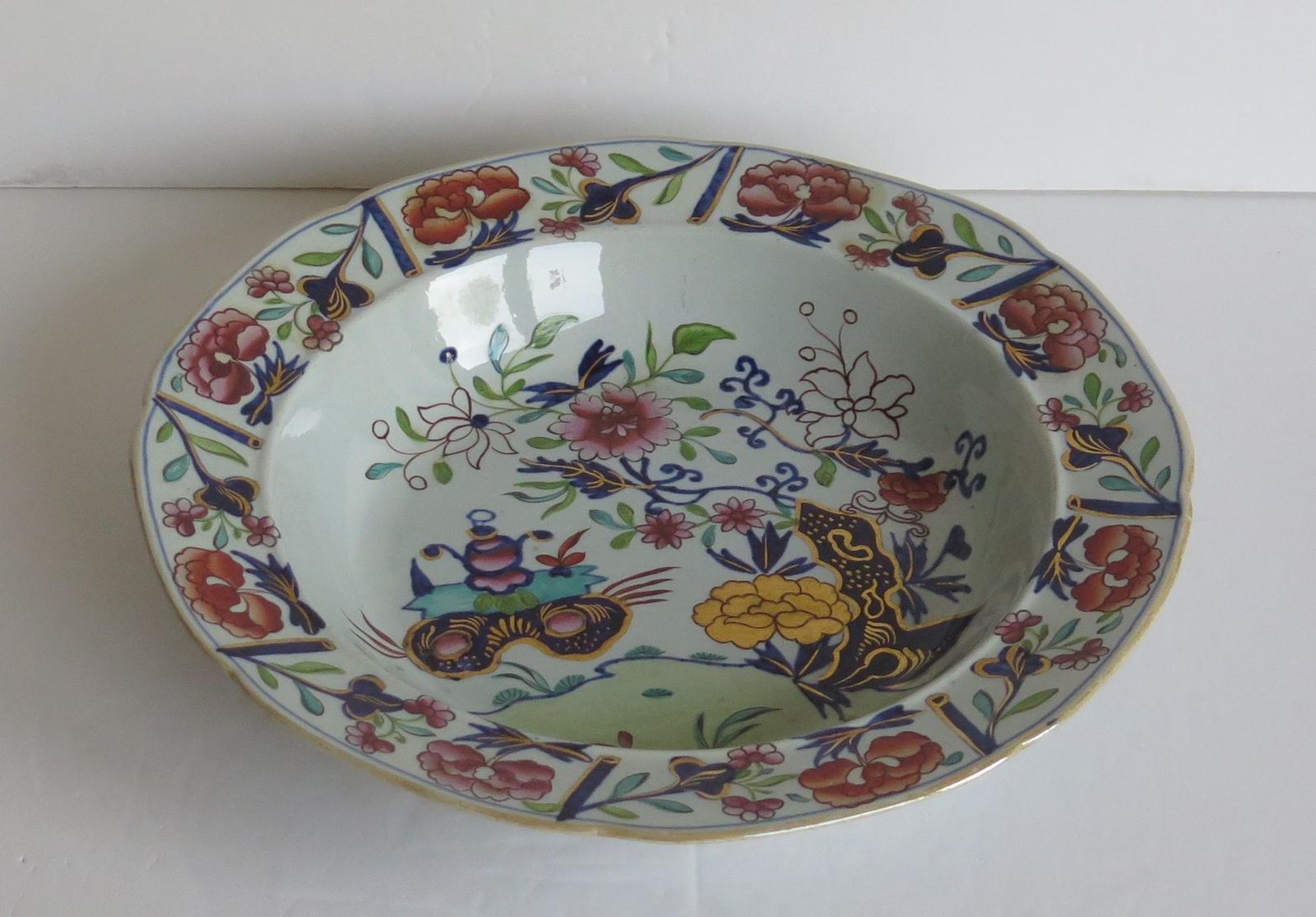 Georgian Mason's Soup Bowl Or Plate In Small Vase Flowers And Rock Ptn, Ca 1818 photo vinterior