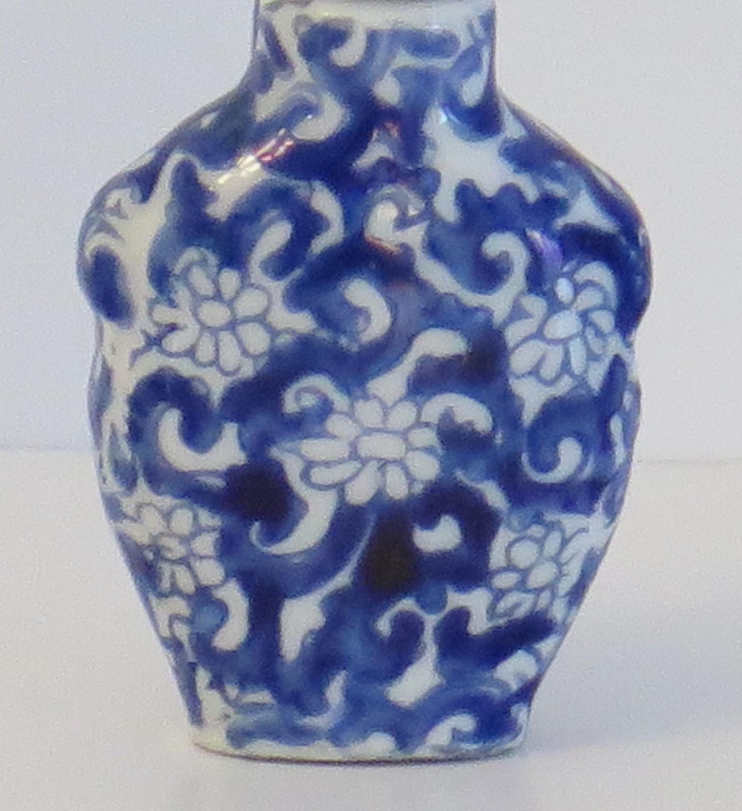 Chinese Porcelain Snuff Bottle Blue & White Hand Painted, Circa 1940 photo 199.0