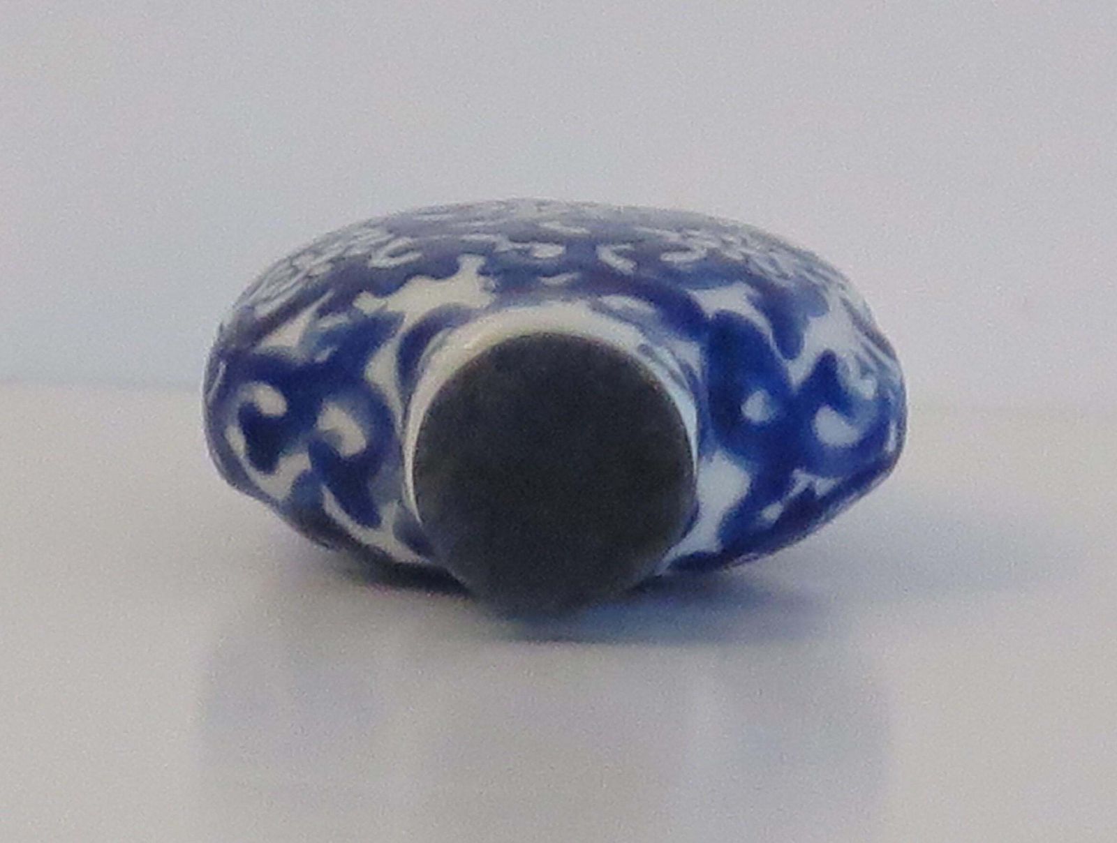 photo furniture Chinese Porcelain Snuff Bottle Blue & White Hand Painted, Circa 1940