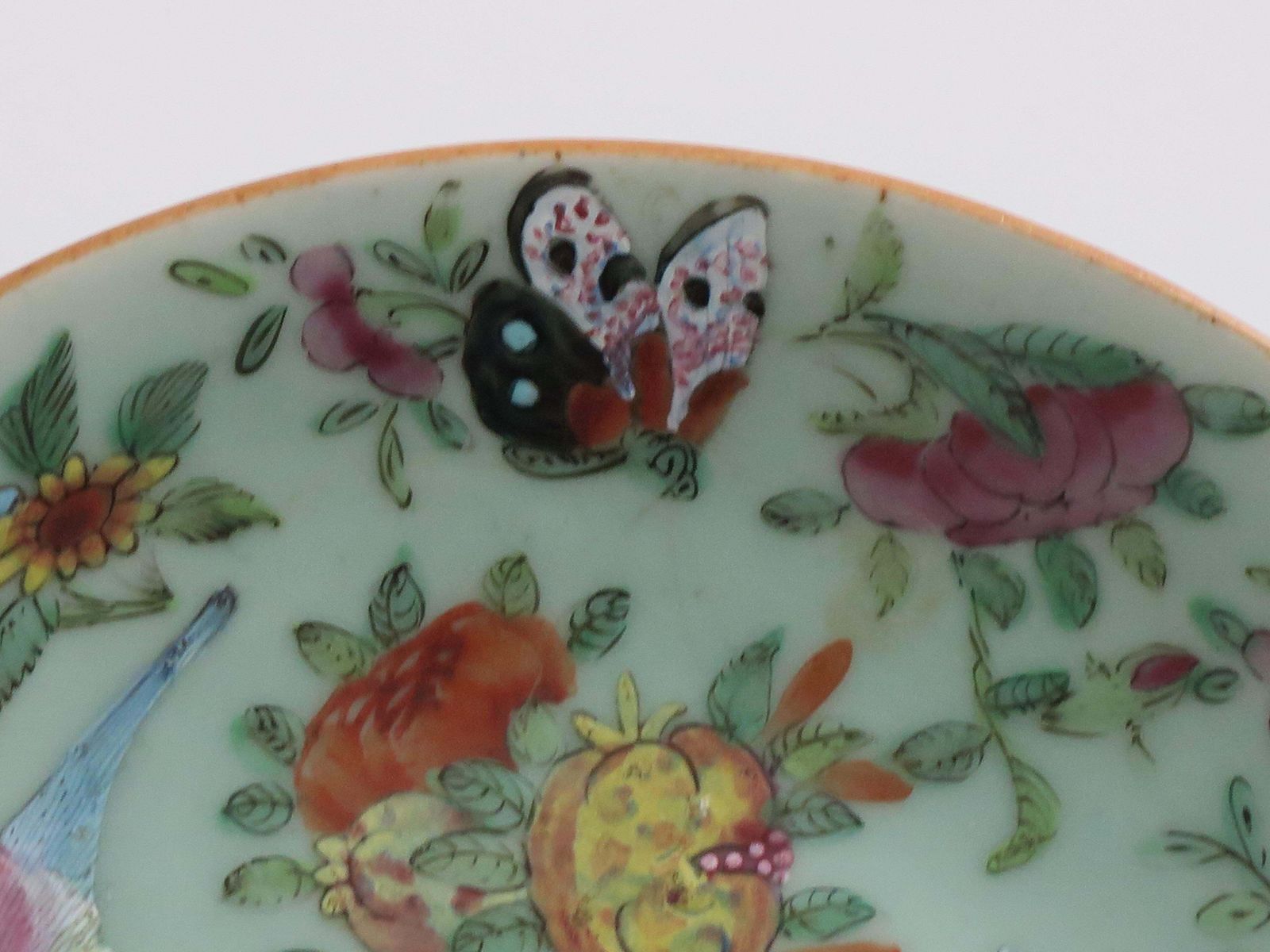 photo vinterior Chinese Porcelain Large Plate Or Dish Celadon Famille Rose Hand Painted, Ca 1820