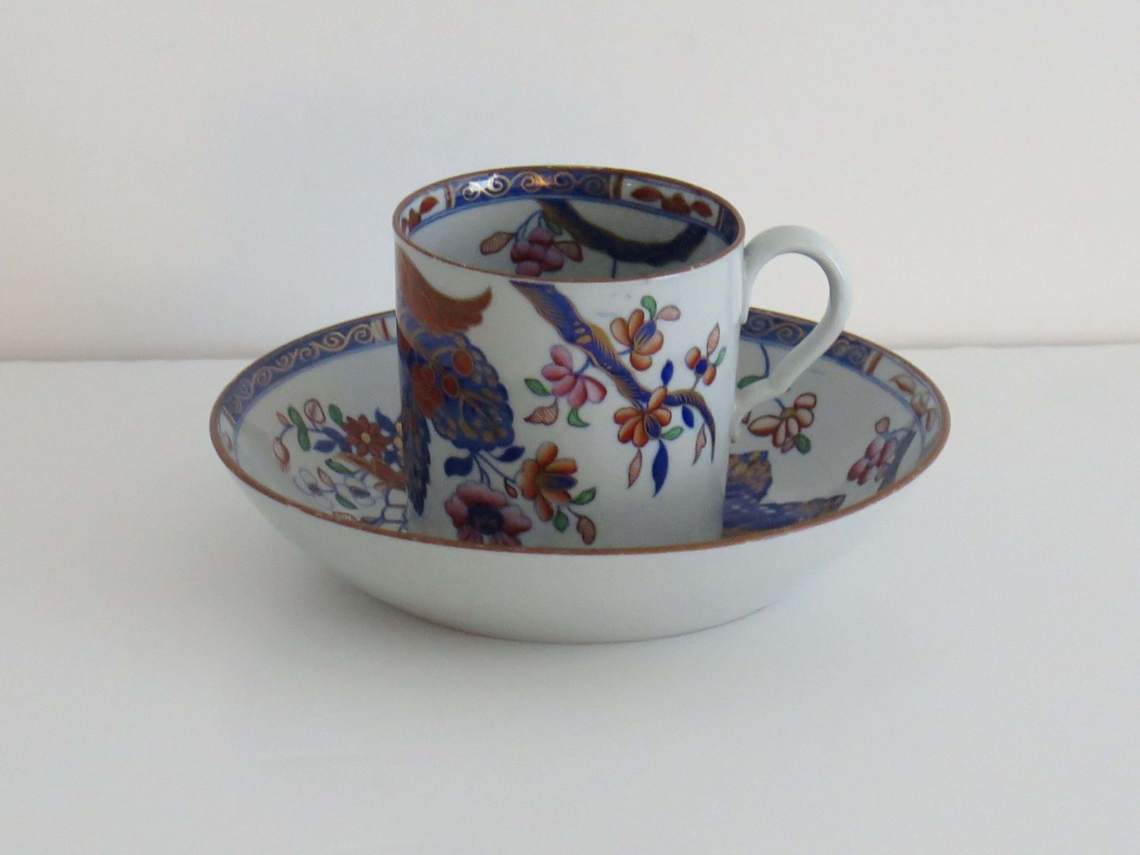Spode Stone China Coffee Can & Saucer Duo In Tobacco Leaf Pattern 2061, Ca 1820 photo for sale