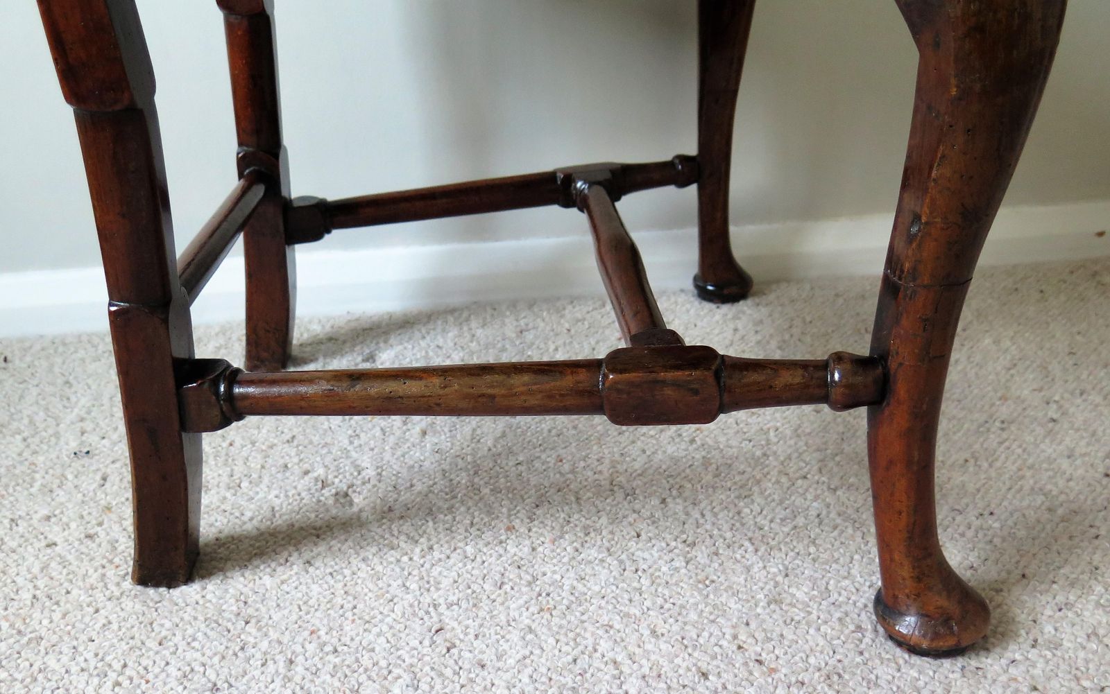 725.0 Queen Anne Period Walnut Chair Cabriole Legs And Stretchers, English Circa 1700 photo