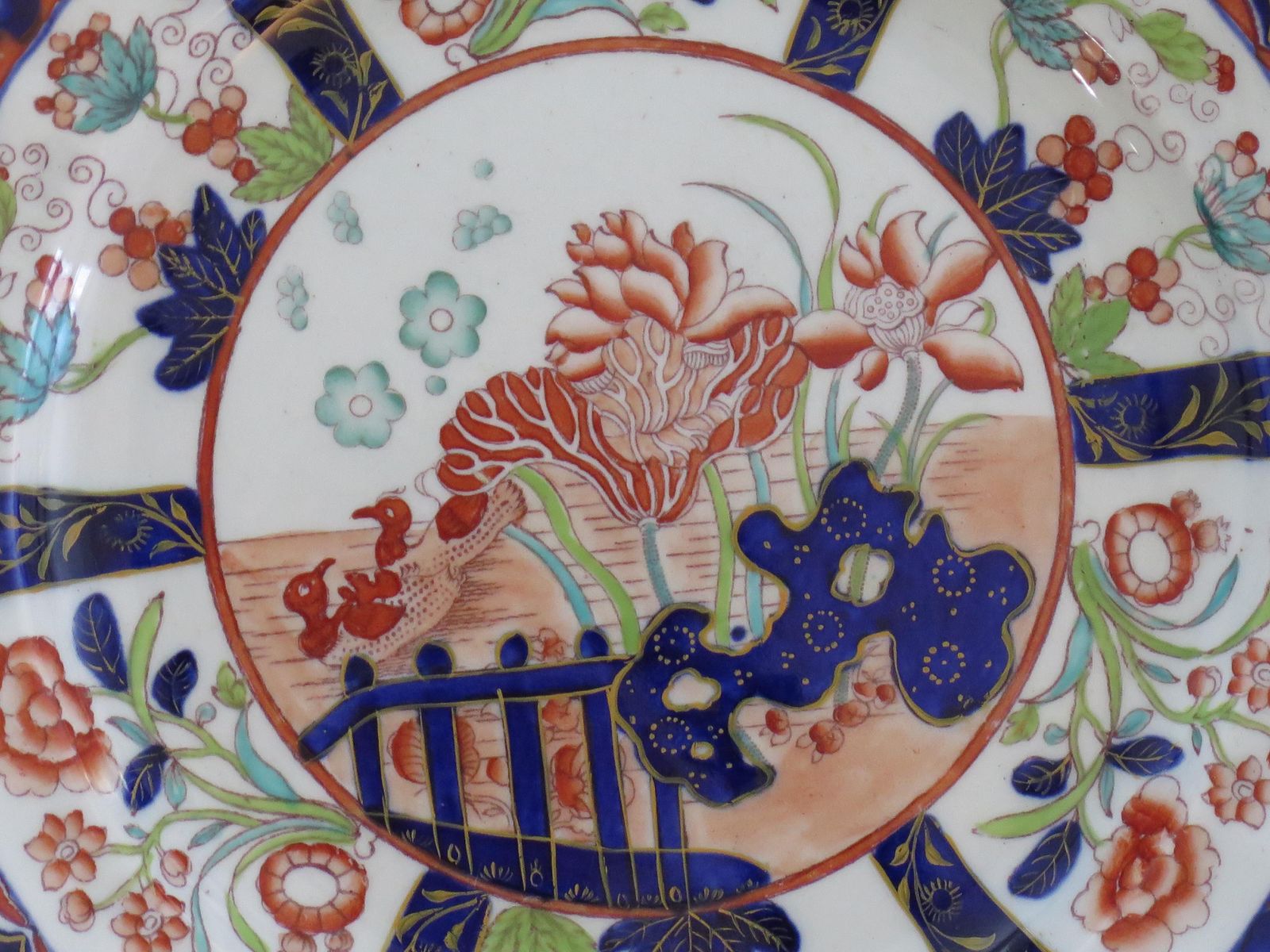 photo vinterior Masons Ironstone Large Dinner Plate In Rare Muscove Duck & Fence Ptn, Ca 1840