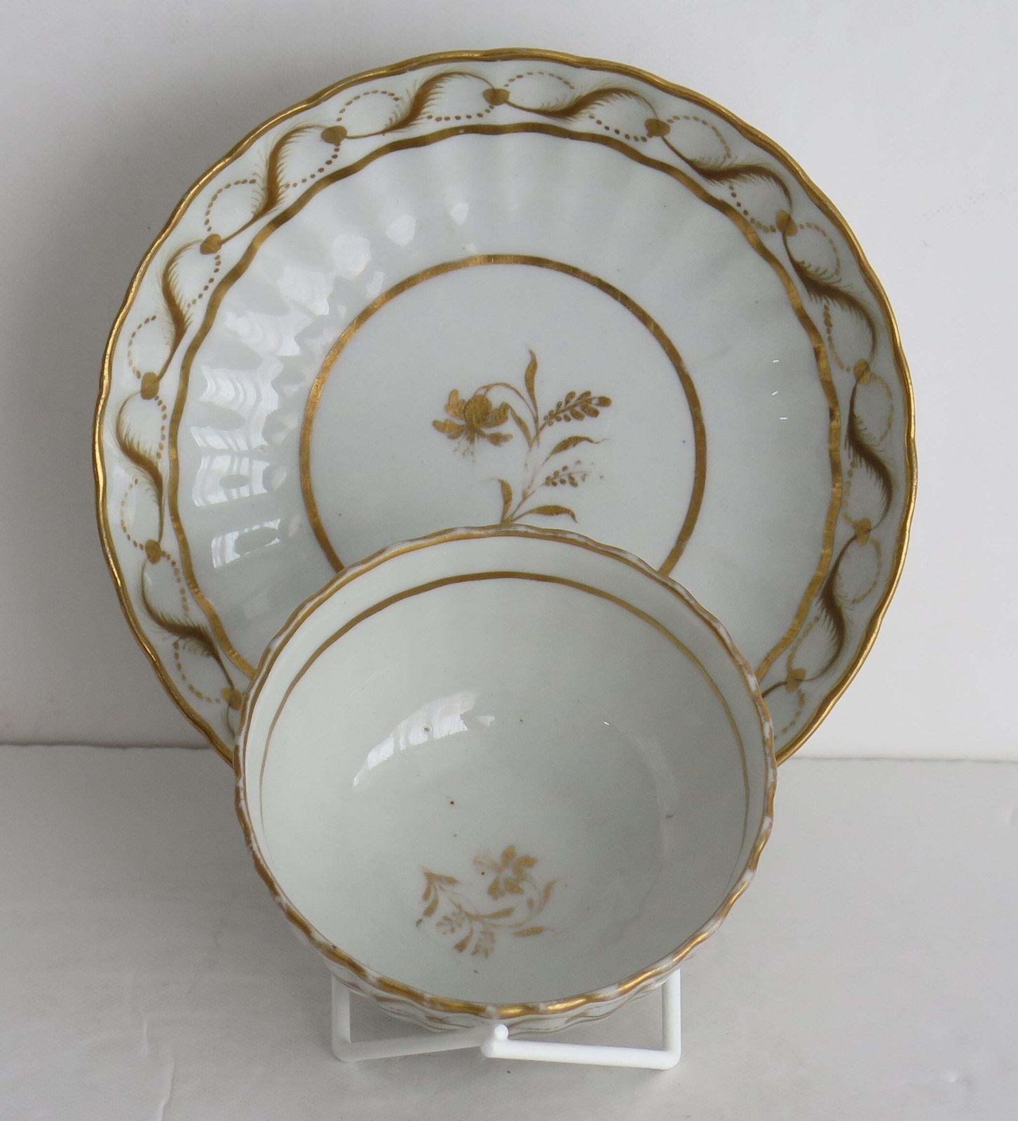Fine Georgian New Hall Porcelain Tea Bowl & Saucer Gold Pattern 142, Circa 1785 photo furniture