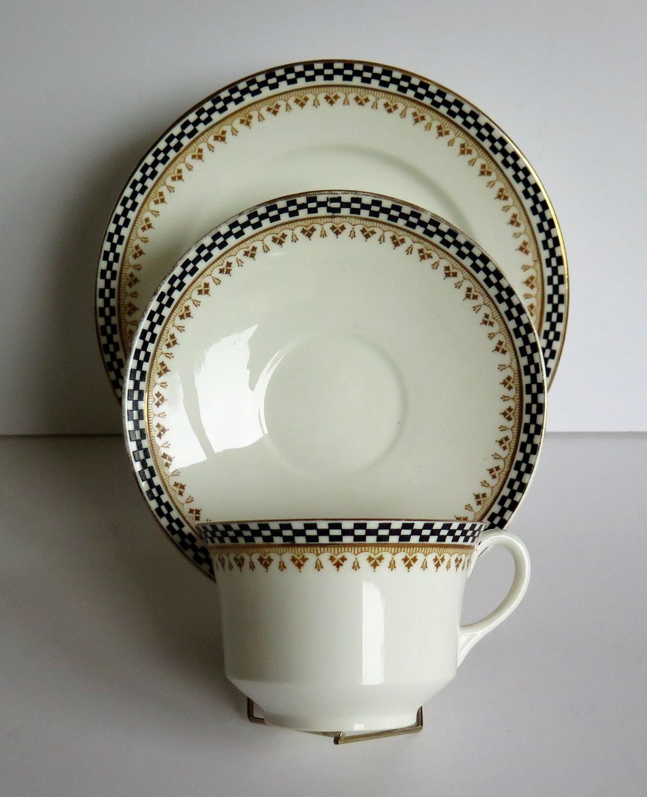 606.0 Art Deco Period Shelley Porcelain 13 Piece Part Tea Set Ptn 10797, Circa 1920 photo