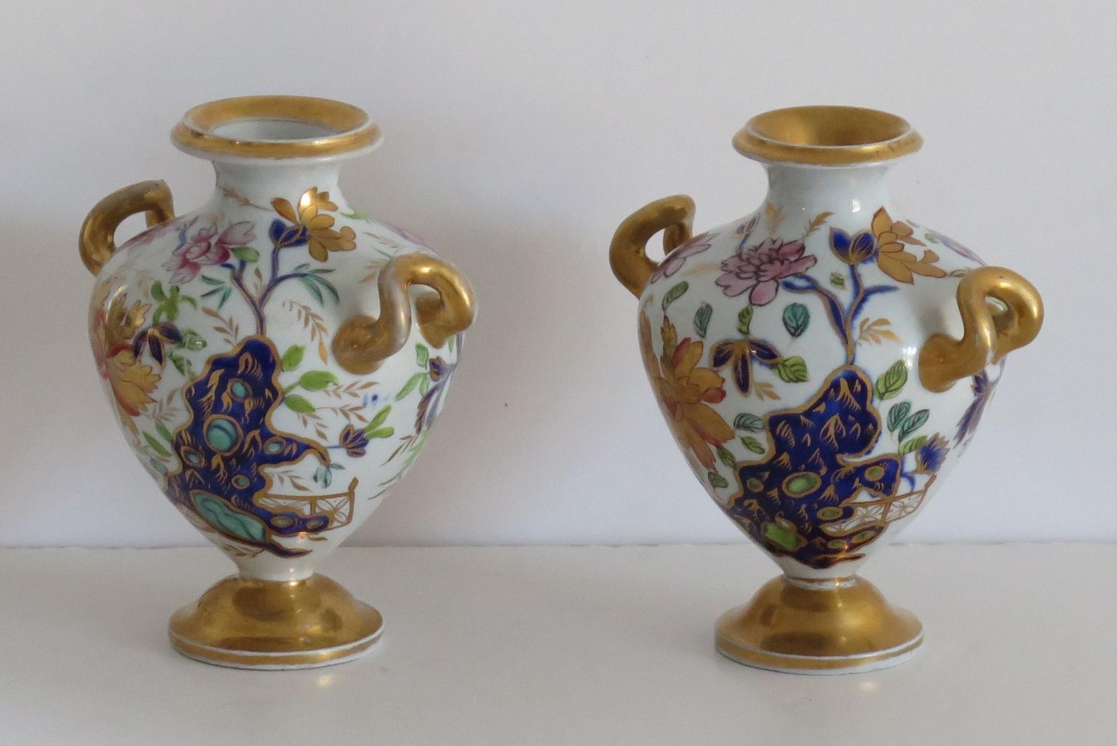 Rare Pair Masons Ironstone Small Vases Fence Rock & Gold Flower Pattern, Ca 1820 photo 495.0