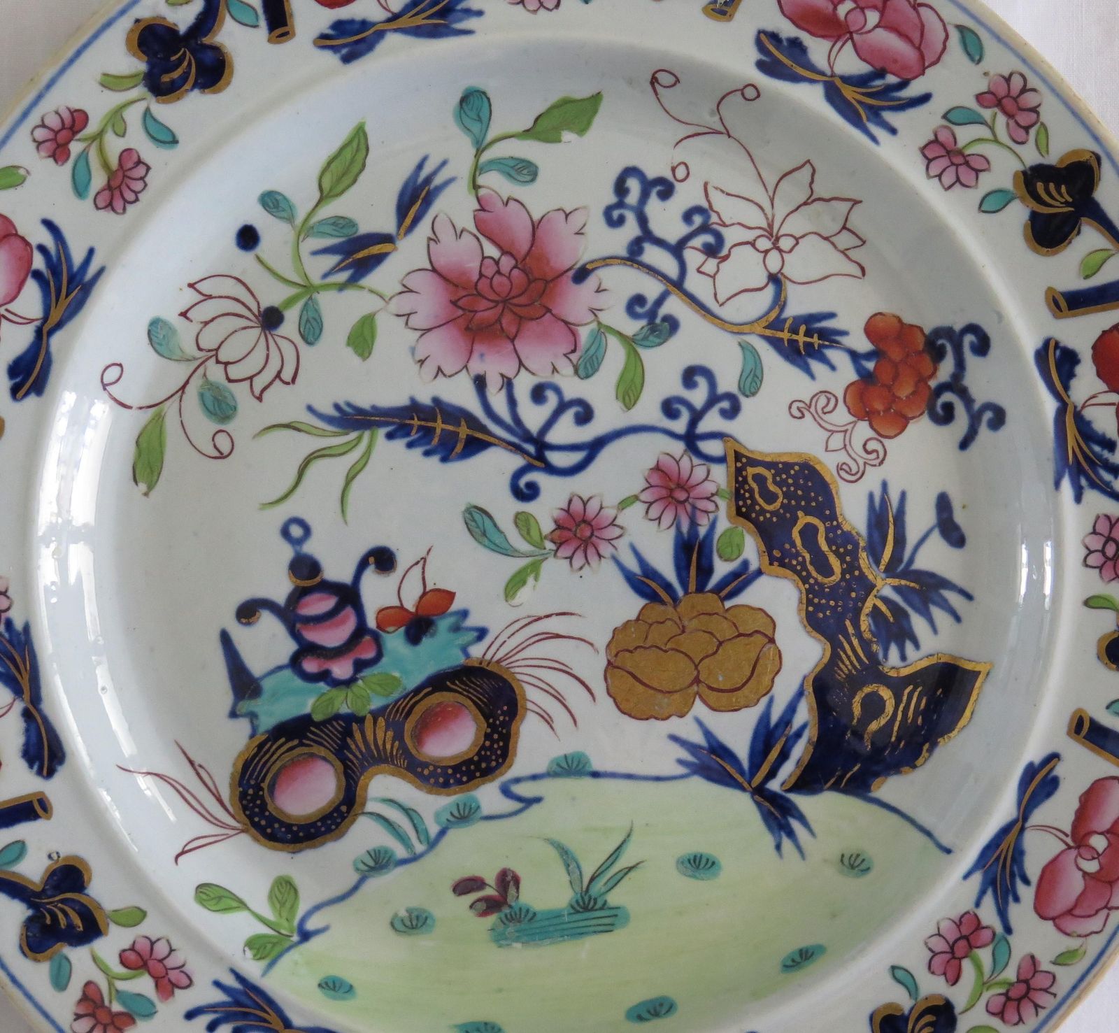 Set Of Six Masons Dinner Plates In Small Vase Flowers And Rocks Ptn, Ca 1818 photo vinterior