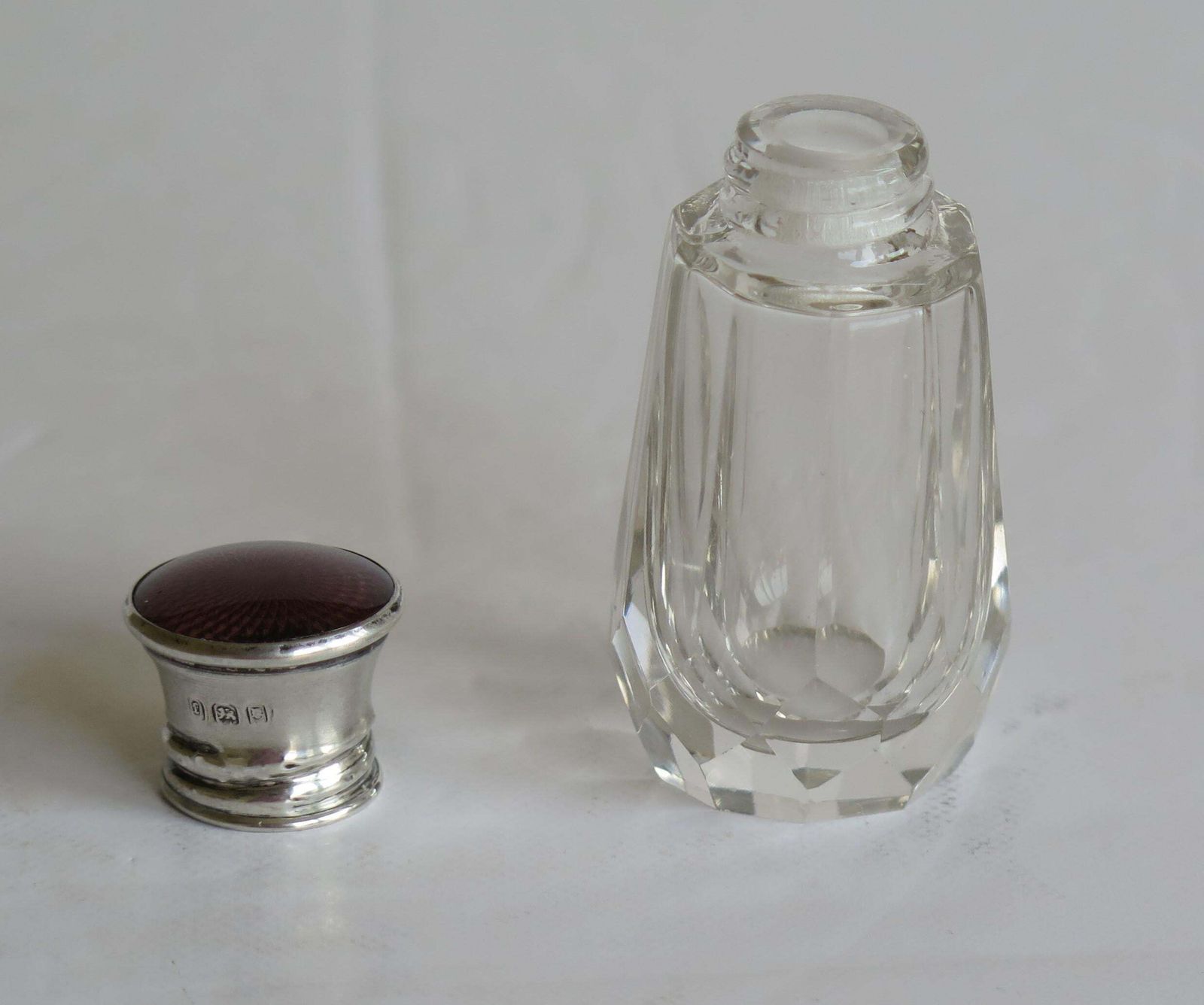 photo vinterior Burgundy Guilloche & Silver Topped Cut Glass Scent Or Perfume Bottle London 1921