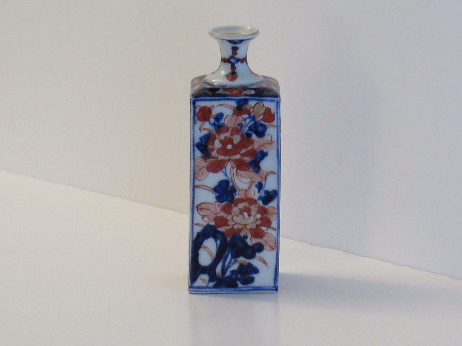 18thc. Chinese Export Porcelain Bottle Vase Hand Painted Imari, Qing Ca 1740 photo Home Decor