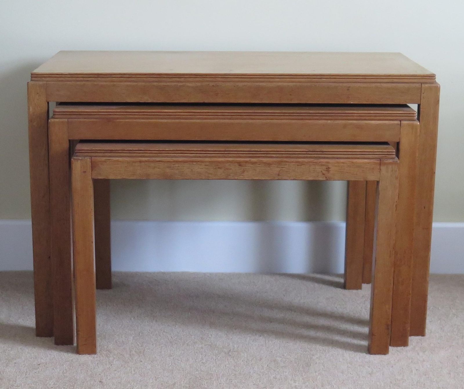 Gordon Russell Nest Of Three Tables In Walnut, Cotswold School England Ca 1950 photo for sale