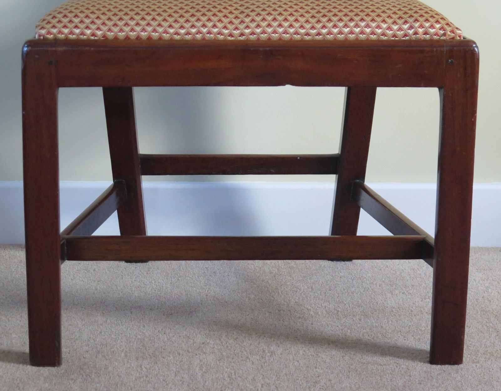 photo vintage George 111 Mahogany Chippendale Dining Chair Reupholstered, Circa 1760