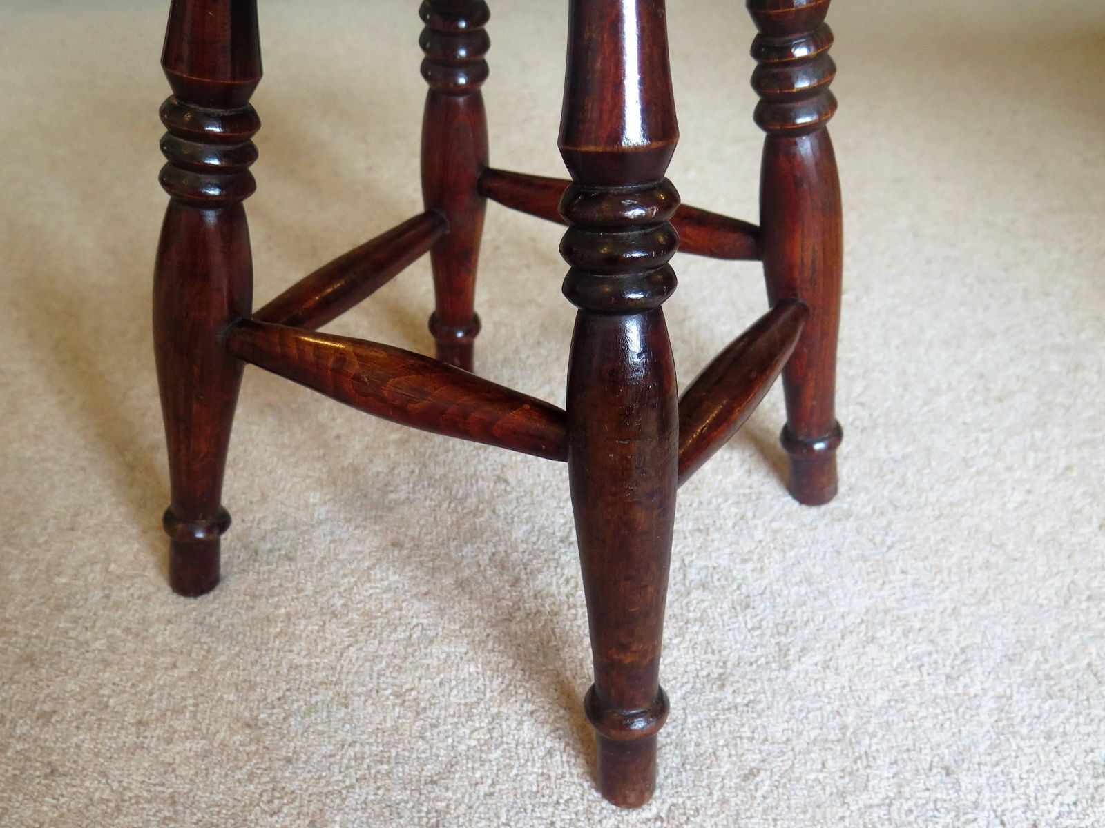 photo vinterior Elm Stool Or Stand North East Yorkshire English Maker, Circa 1850
