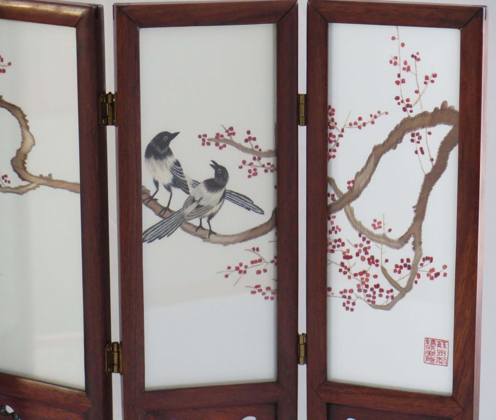 Chinese Folding Screen For Desk Hardwood & Silk Hand Decorated, Circa 1960 photo vintage