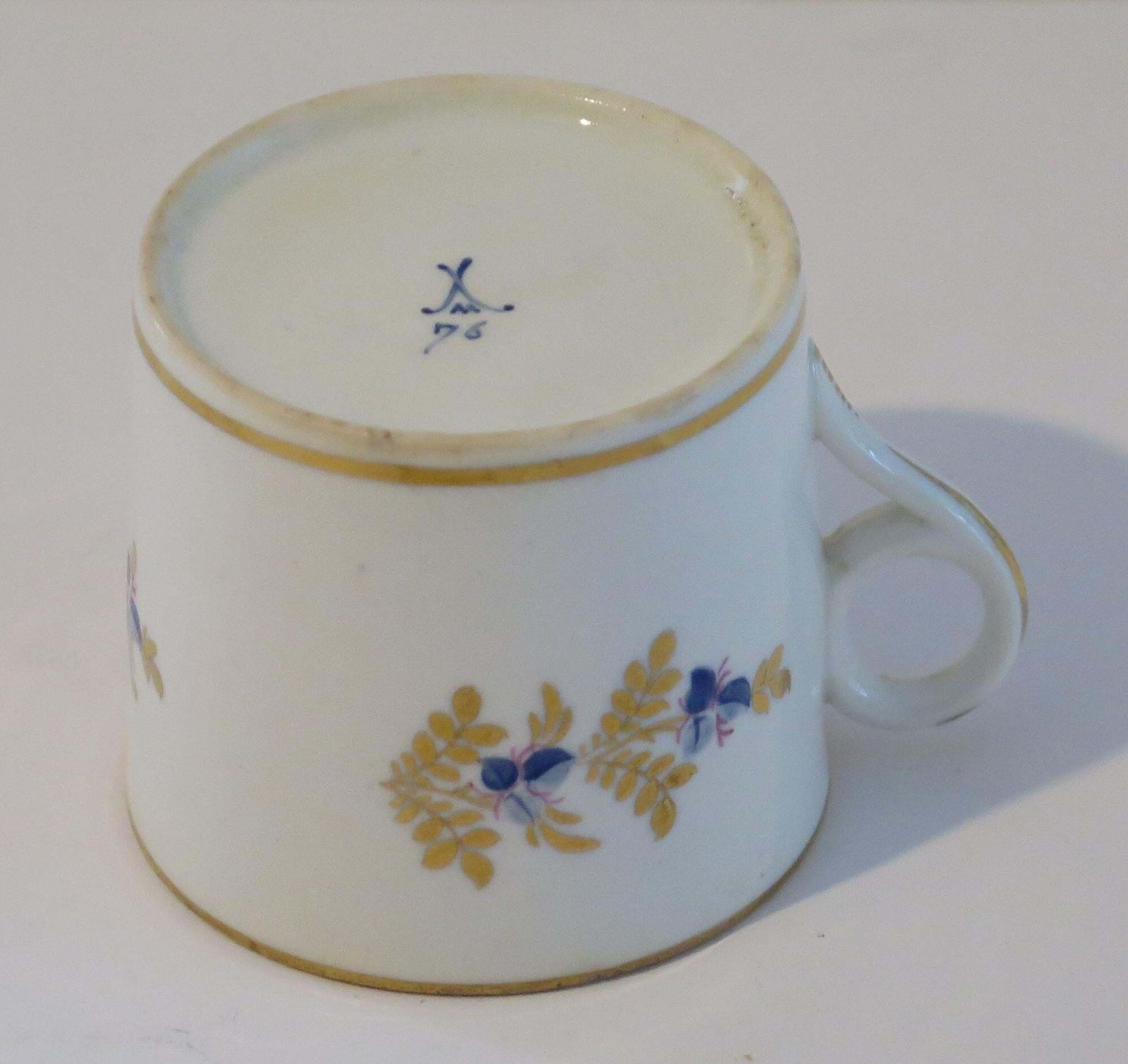 photo furniture George 111 Early Minton Porcelain Coffee Can Hand Painted  Pattern 76, Ca 1805