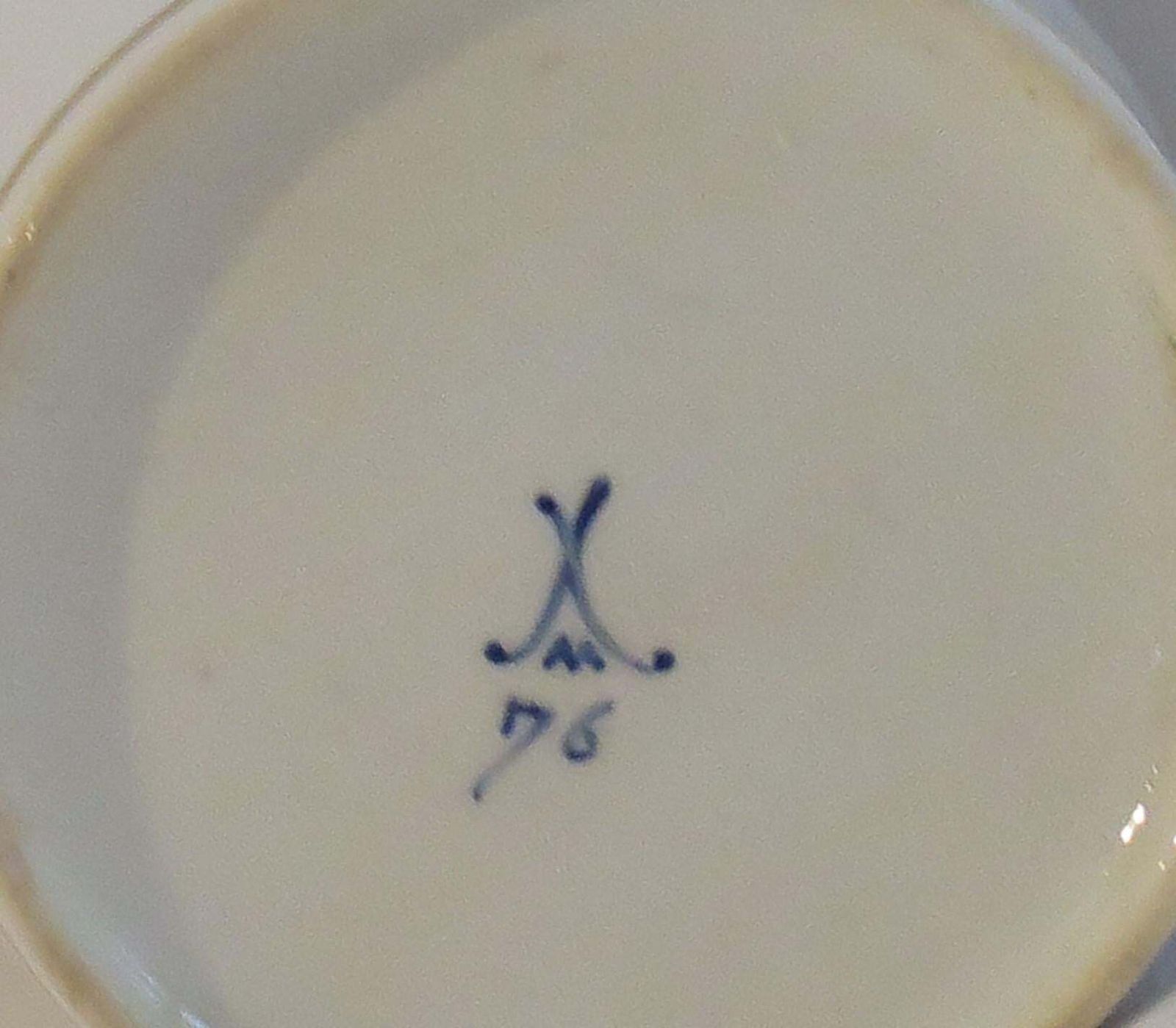 photo vinterior George 111 Early Minton Porcelain Coffee Can Hand Painted  Pattern 76, Ca 1805