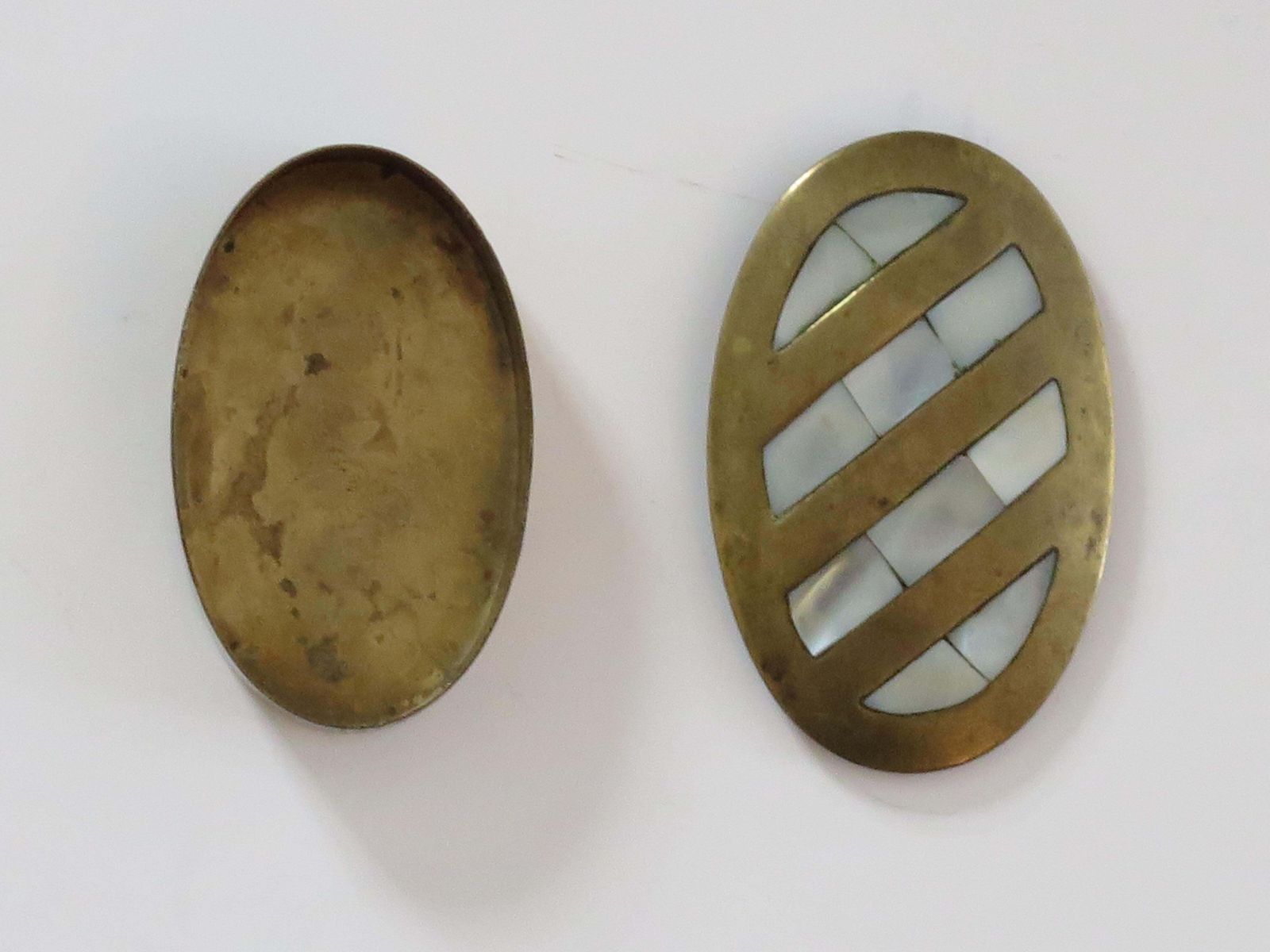 Antique Metal Pill Box With Mother Of Pearl Inlay To Lid, English Edwardian photo vintage