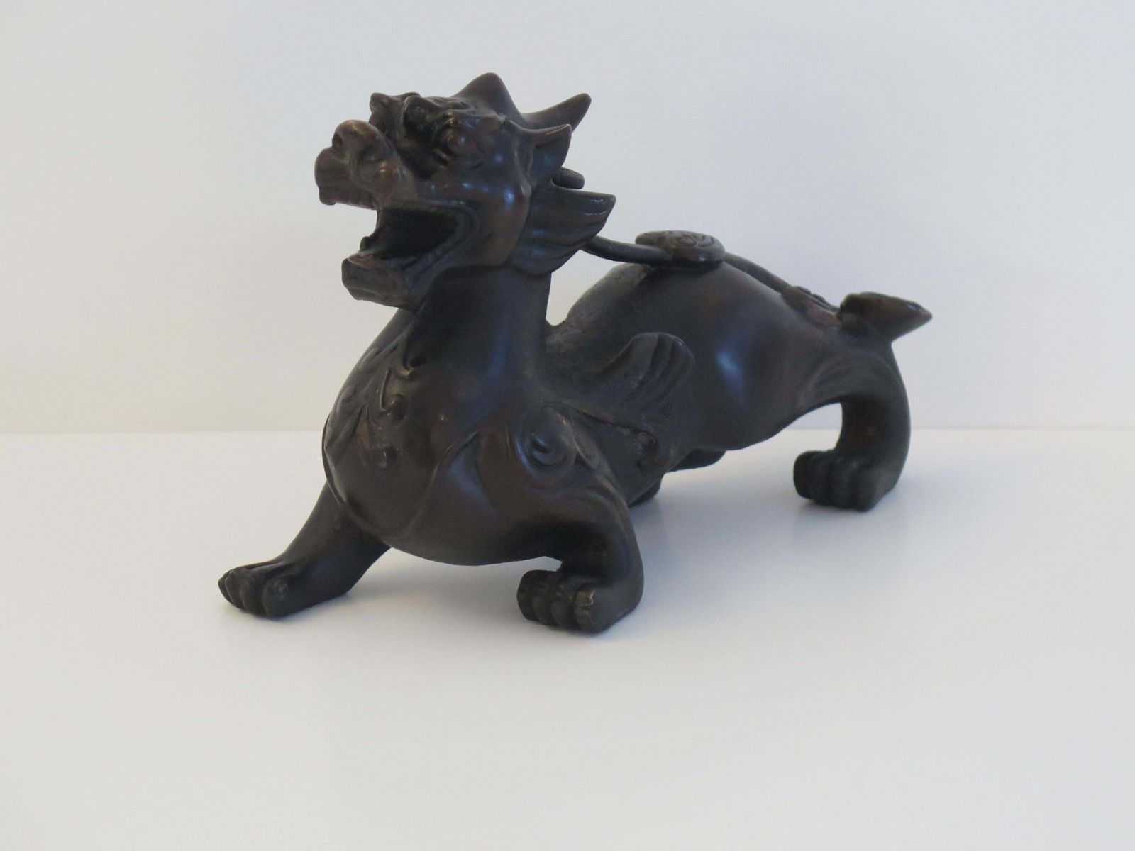 photo furniture Antique Pair Of Chinese Bronze Foo Dogs Good Detail, 19th Century Qing Dynasty