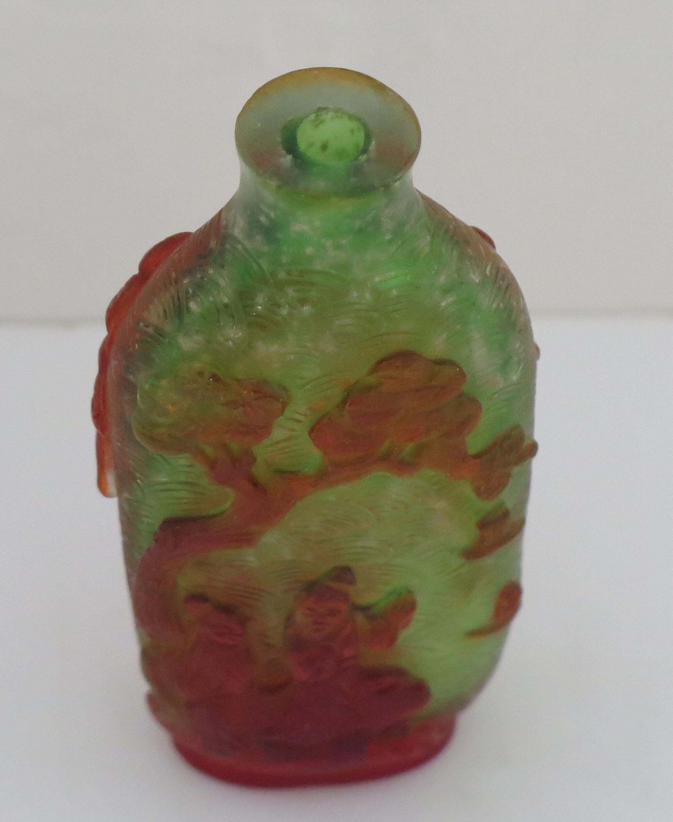 Home Decor Chinese Export Snuff Bottle In Overlay Cameo Glass Finely Carved, Circa 1920s photo