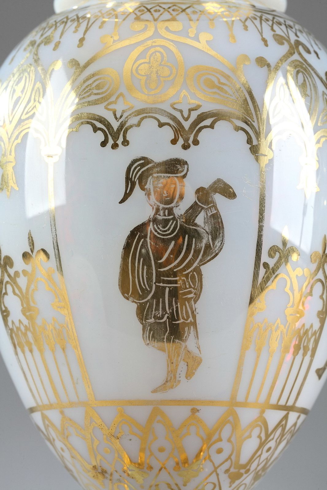 Paire de vases en cristal opaline blanc, par Jean Baptiste Desvignes photo vintage