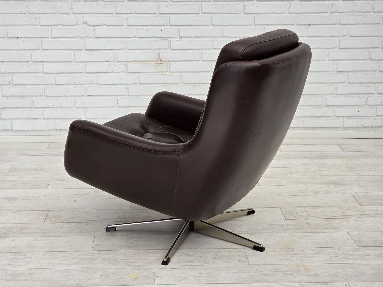 photo for sale 1970s, Set Of Two Swivel Lounge Chairs With Footstool, Leather.