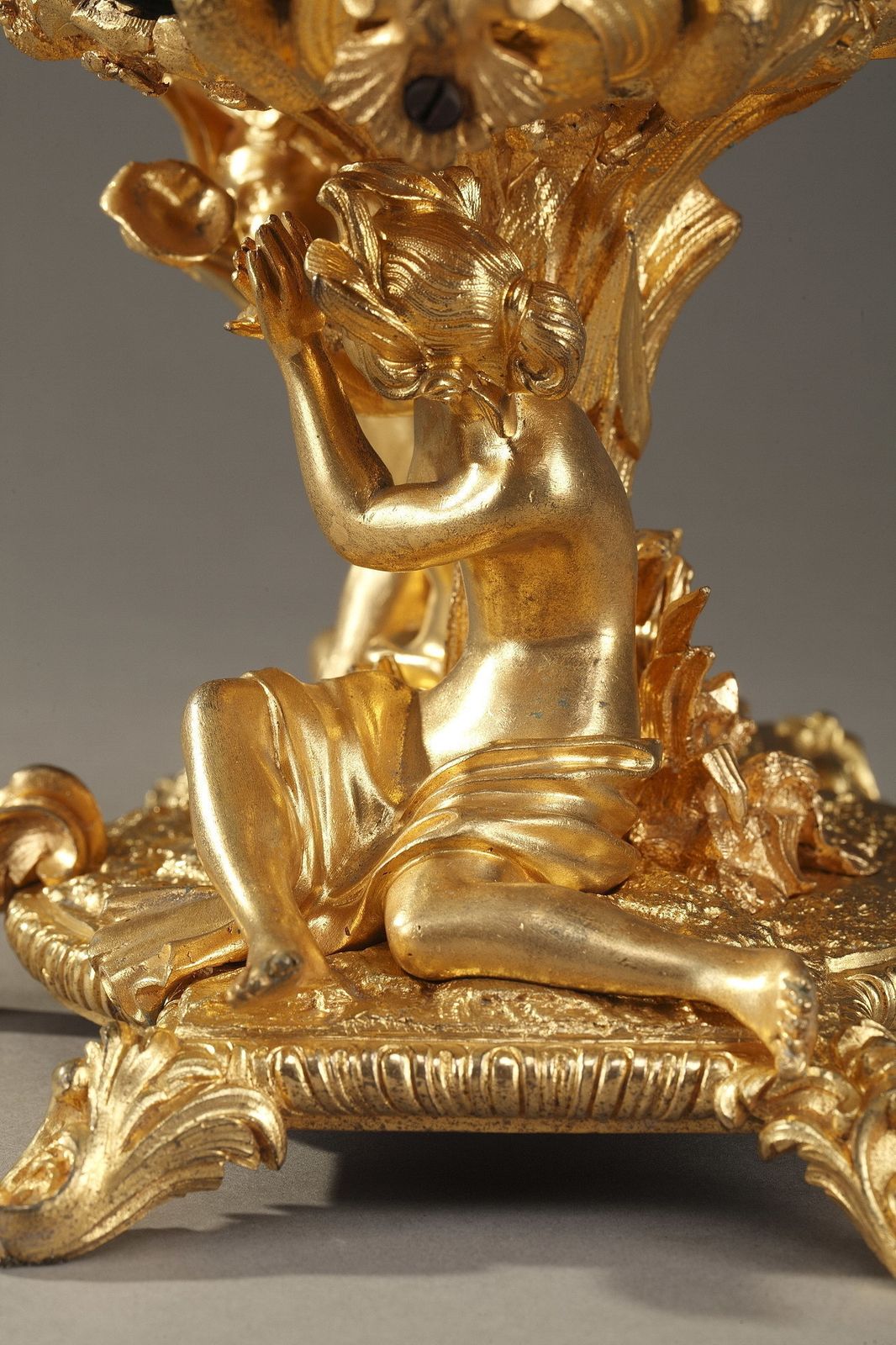 photo for sale Jardinière en porcelaine à fond vert montée en bronze doré, Napoléon III
