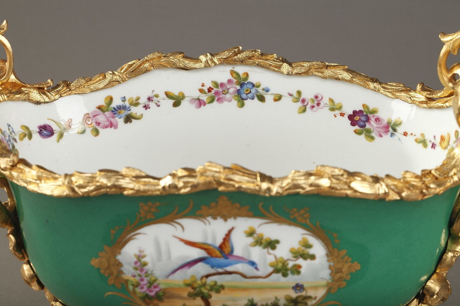 photo vinterior Jardinière en porcelaine à fond vert montée en bronze doré, Napoléon III
