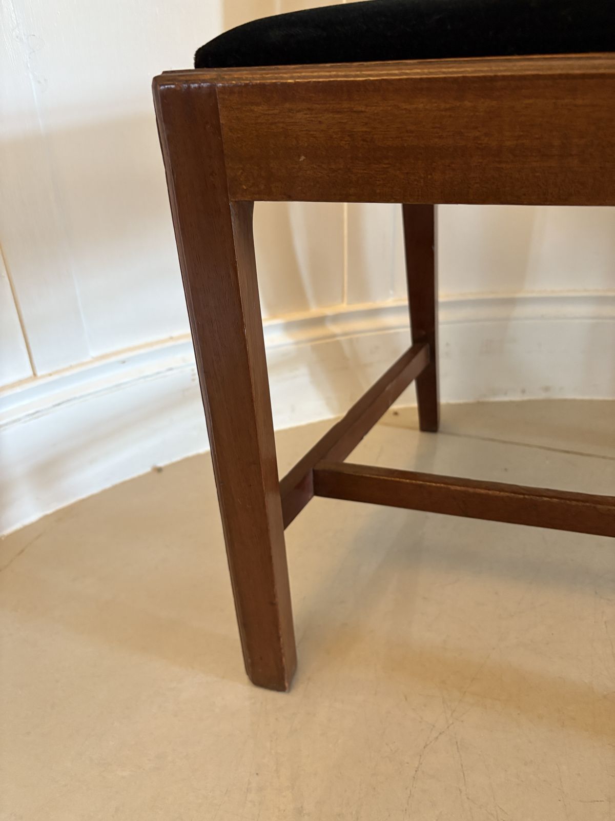 photo buy Set Of 8 Antique Early 20th Century Quality Mahogany Dining Chairs