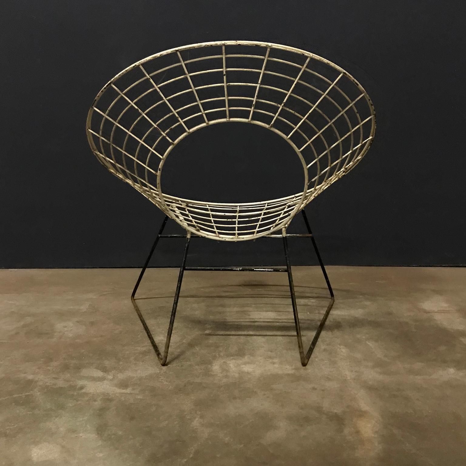 photo furniture Elegant 1960s Chair In Style Of Ferrari And Hardoy Plus Bertoia, Circa 1960