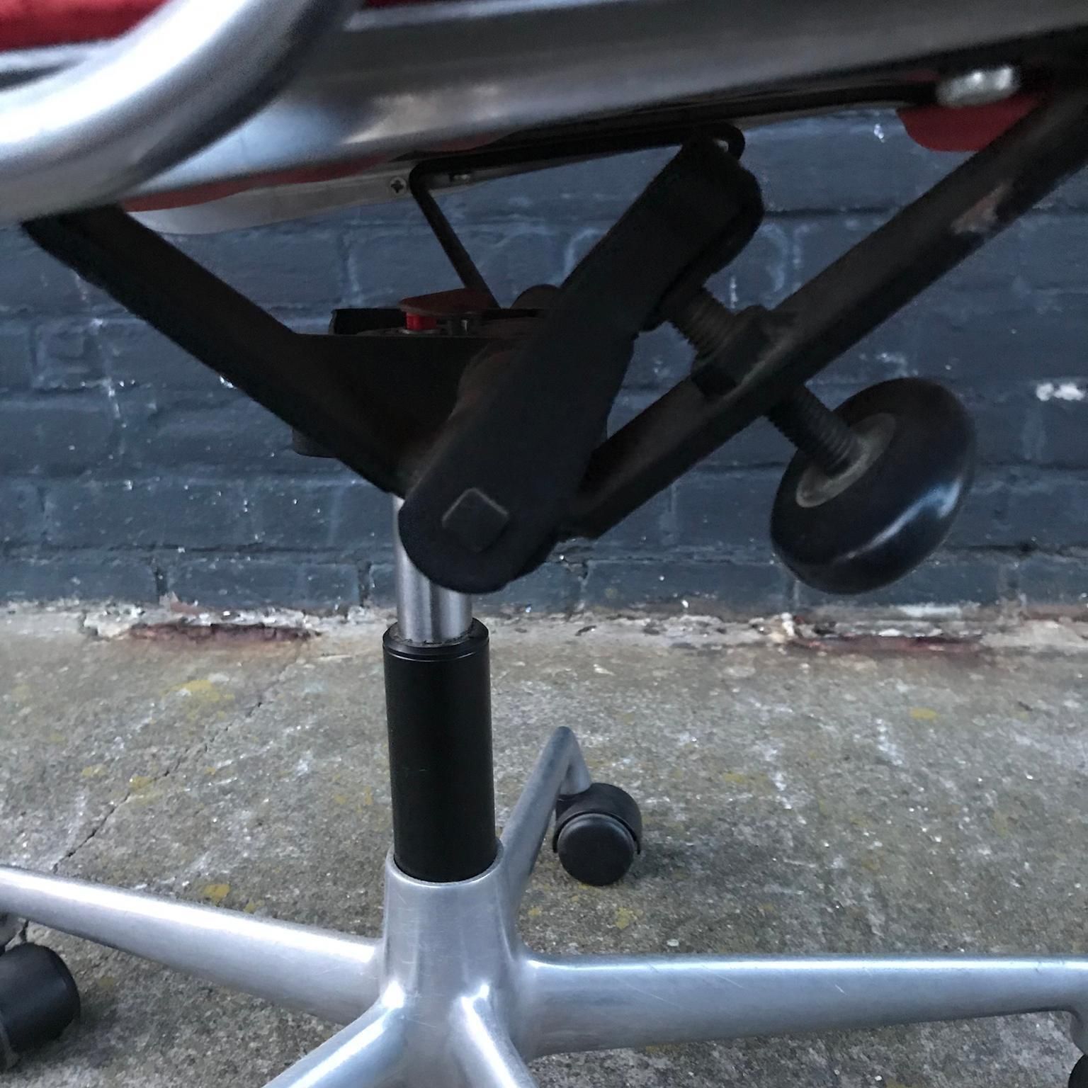 photo furniture 1958, Ray And Charles Eames Red Adjustable Tilt Office Chair With Five Wheels