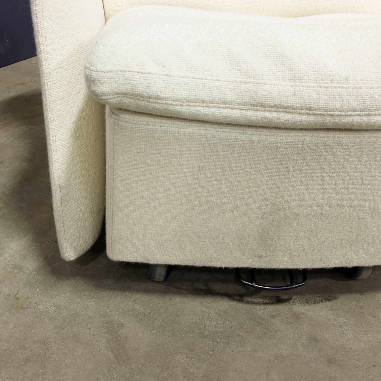 photo furniture Vico Magistretti & Per Skovholt, Elegant Comfi Senior Chair 'Mobi Chair, 2000